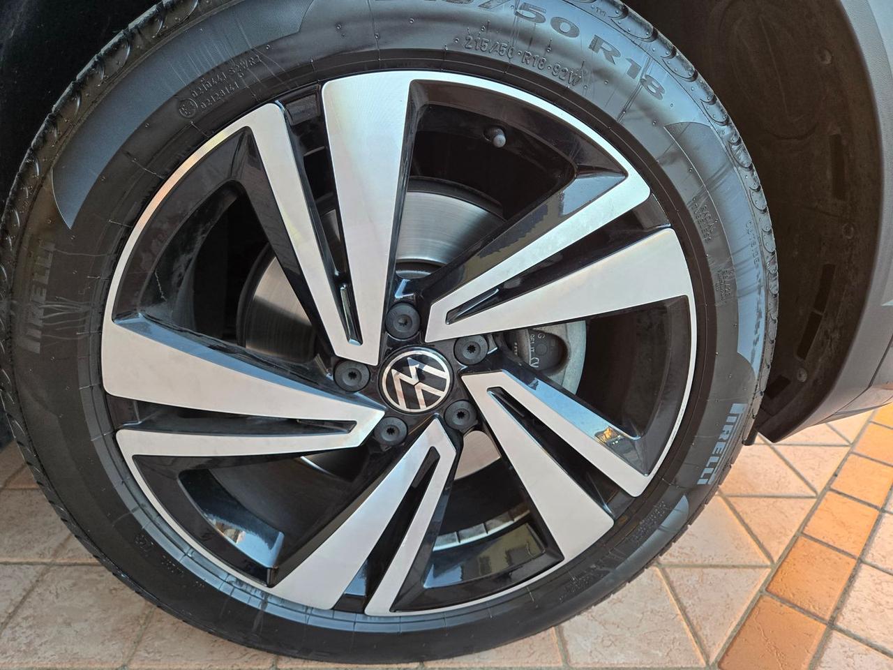 Volkswagen T-Roc 2.0 TDI R Line #50420