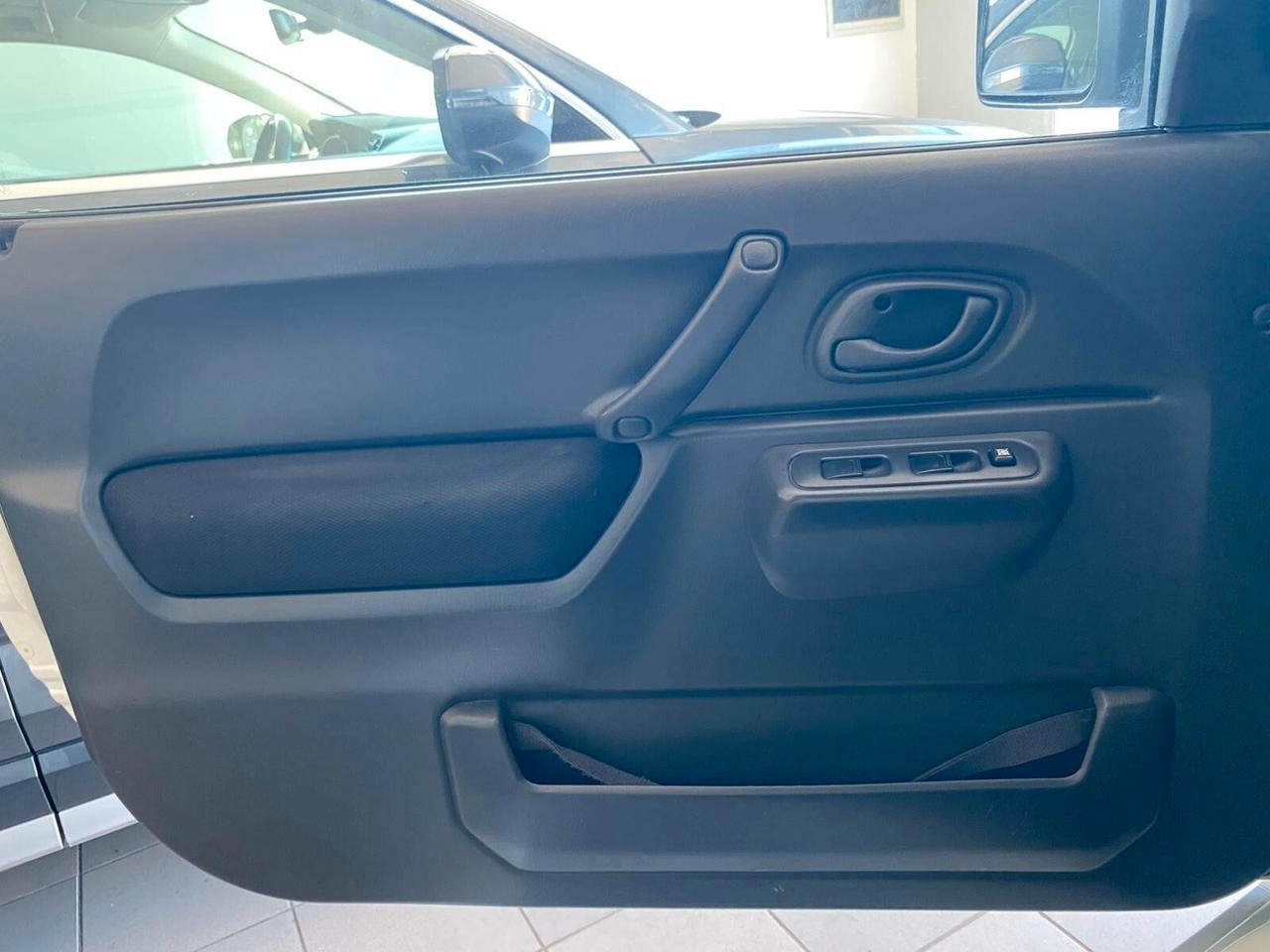 Suzuki Jimny 1.5 DDiS cat 4WD Special