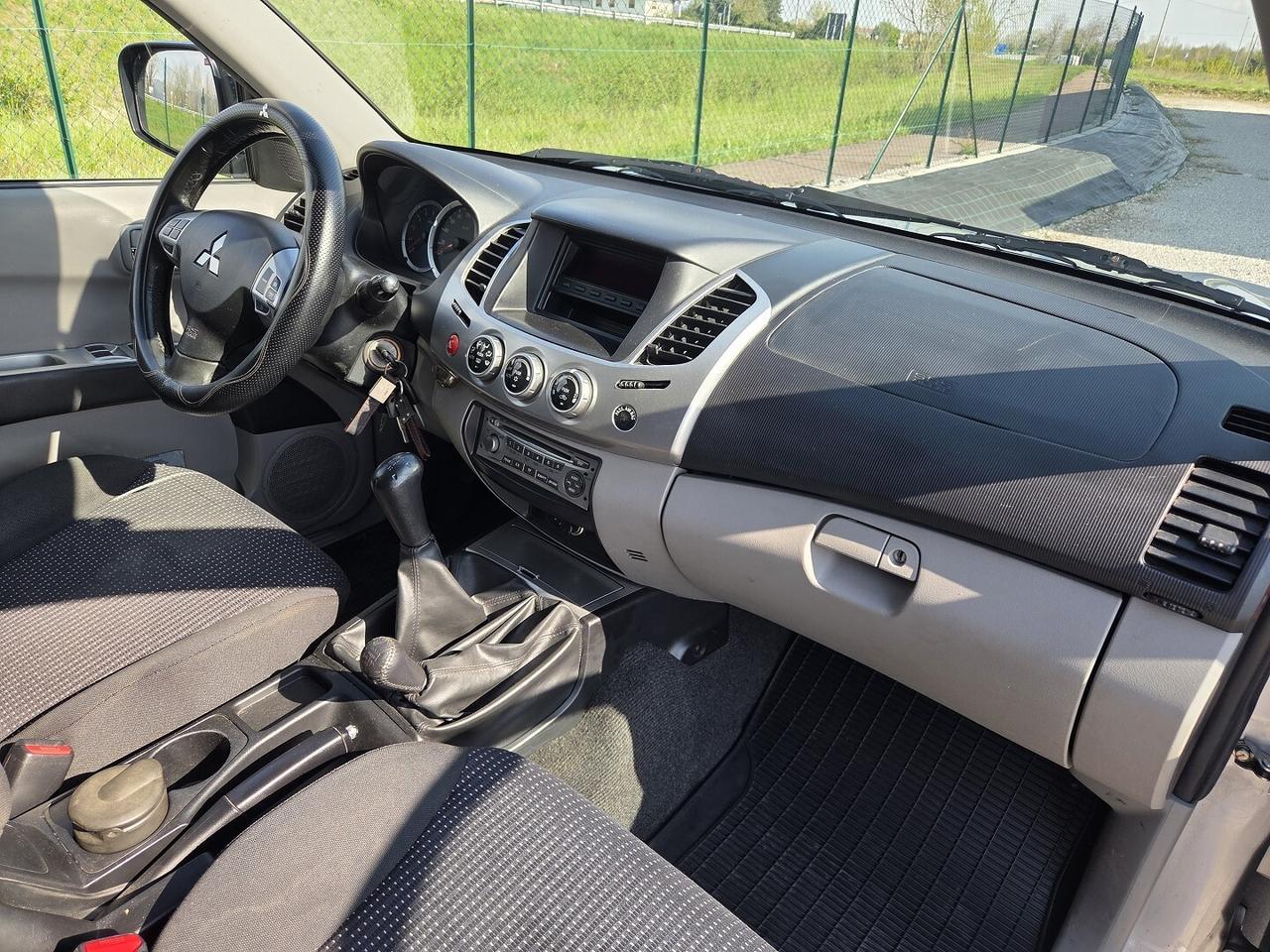 MITSUBISHI L200 DOPPIA CABINA