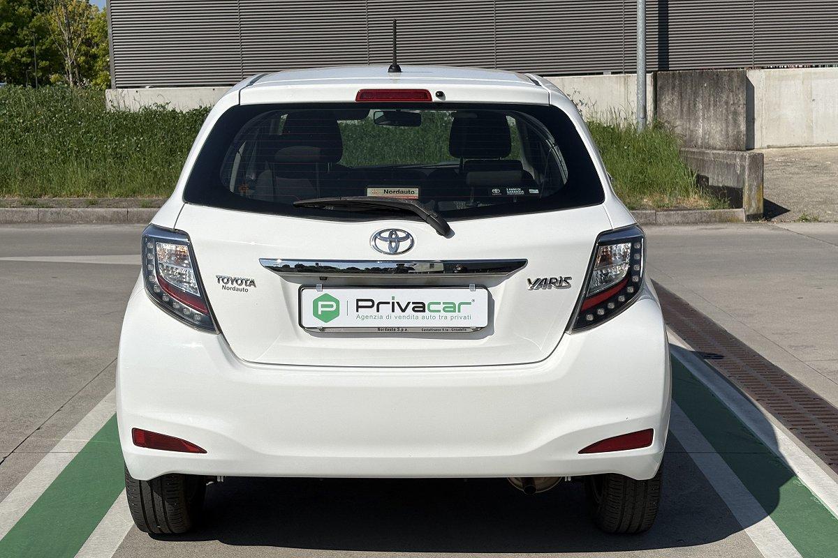 TOYOTA Yaris 1.0 5 porte Lounge