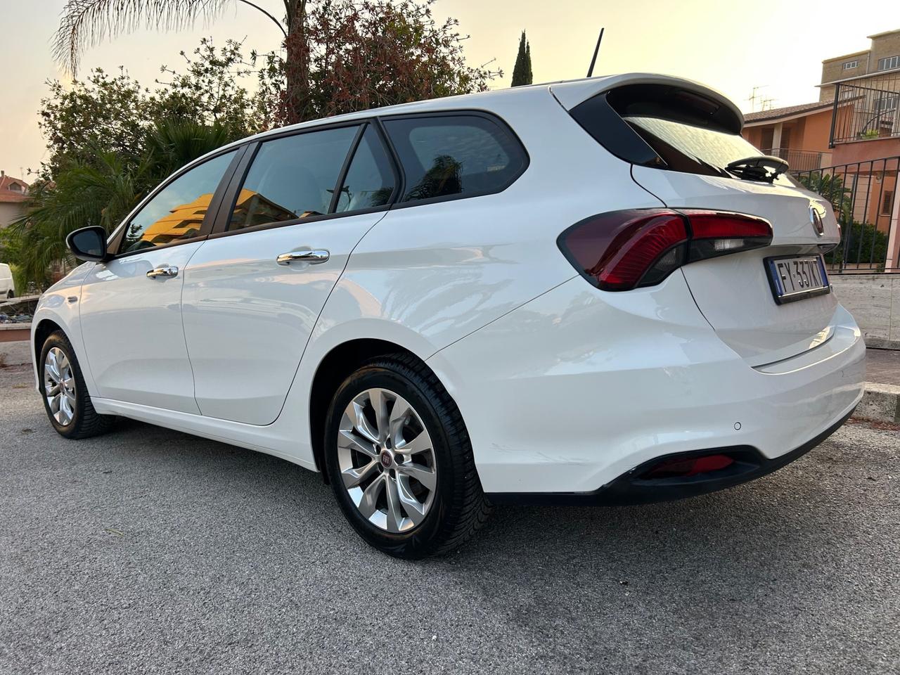 Fiat Tipo 1.6 Mjt SW unico proprietario !!!!!!!