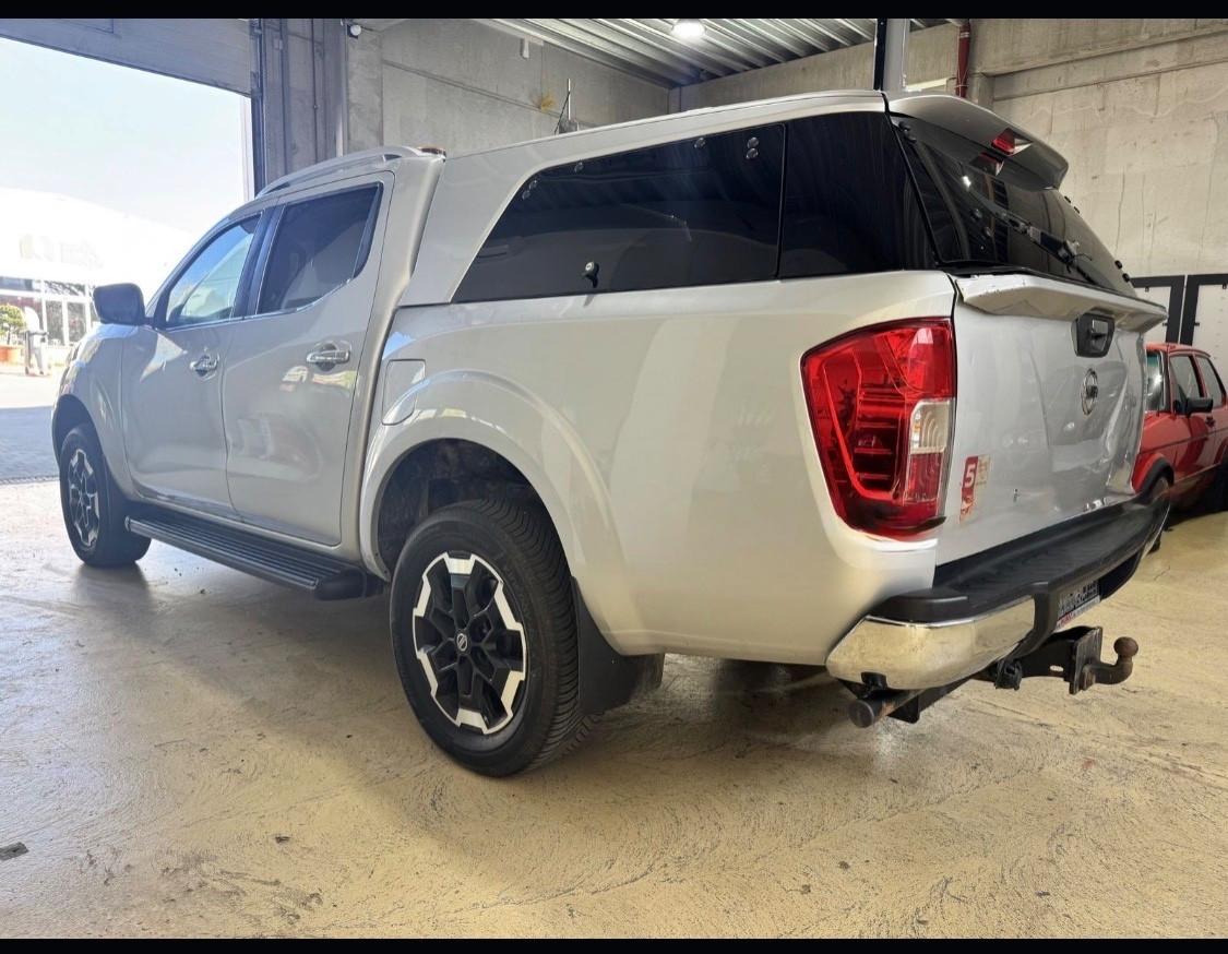 Nissan Navara 2.3 dCi 190 CV 7AT 4WD Double Cab N-Guard