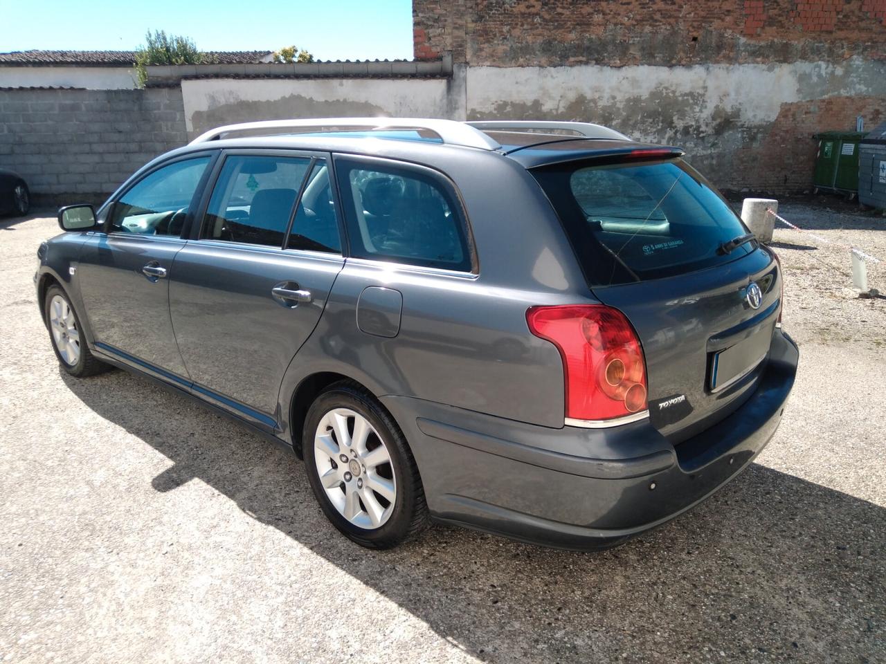 Toyota Avensis 2.0 D-4D 16V Station Wagon 6marce