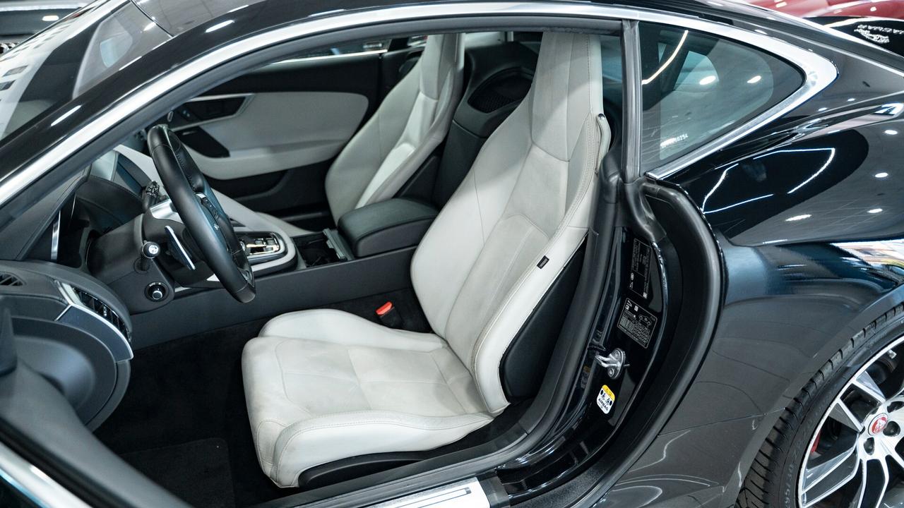 Jaguar F-Type COUPE 2.0 RWD 300CV R DYNAMIC AUTO XENO NAVI PELLE FULL OPTIONAL