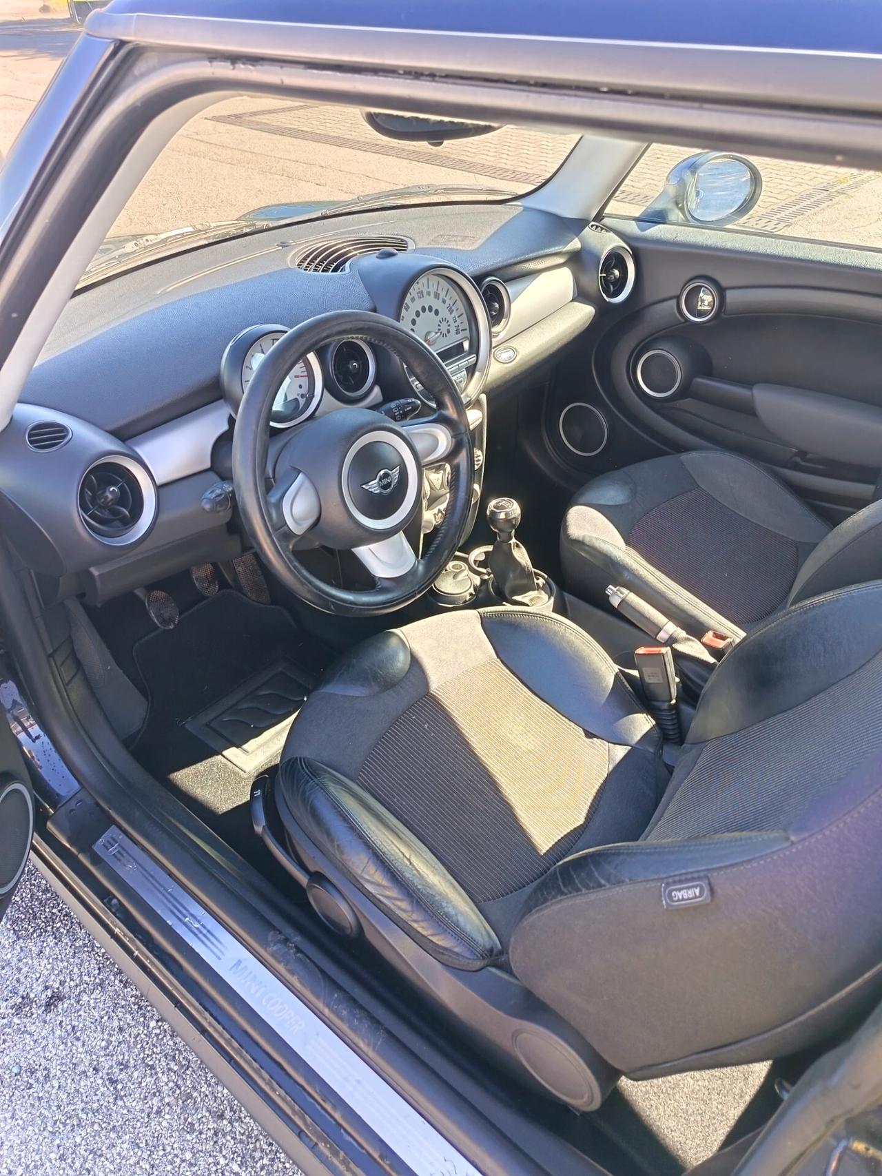 Mini 1.6 16V Cooper