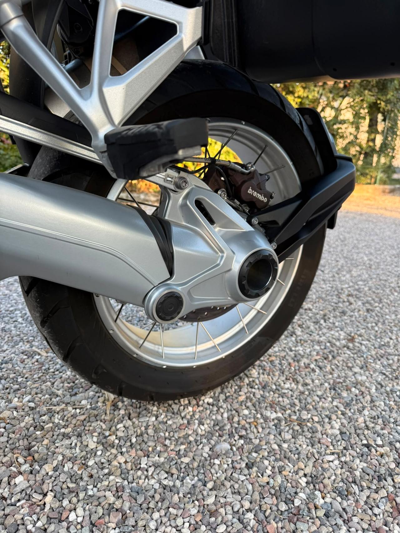 BMW R 1200 GS – 2015 – SOLO 6.982 KM – PARI AL NUOVO