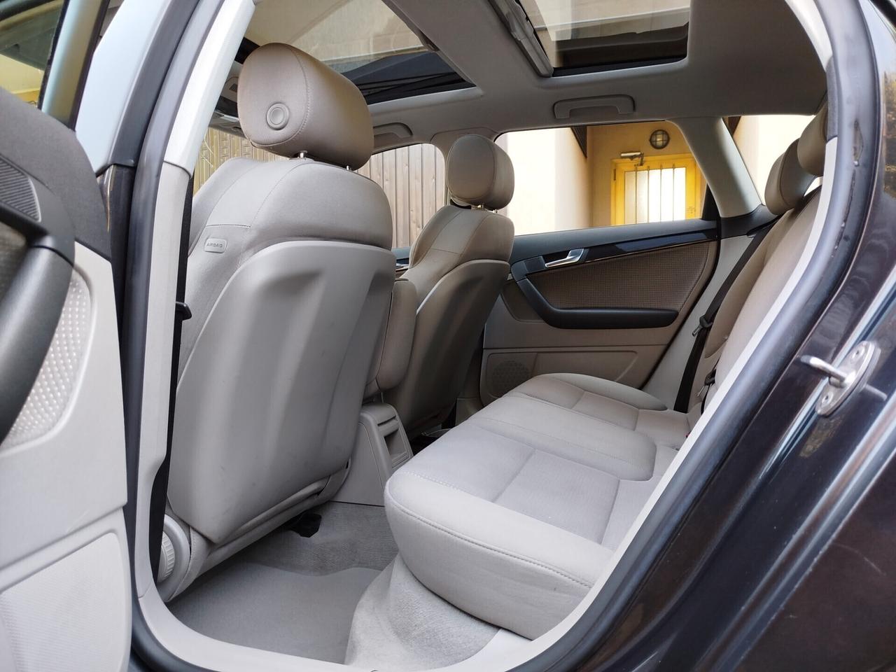 Audi A3 SPB 2.0 TDI 140cv / Tettuccio / Unipro
