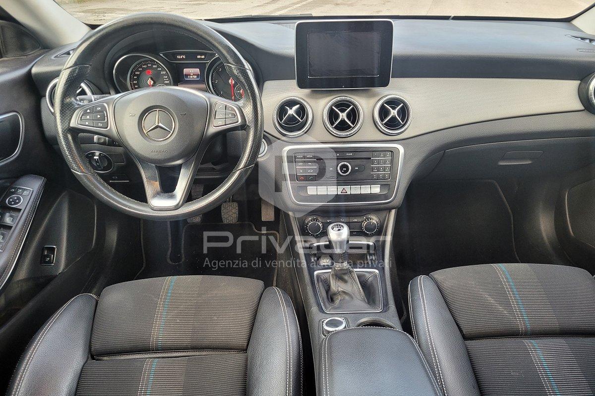 MERCEDES CLA 180 d Sport