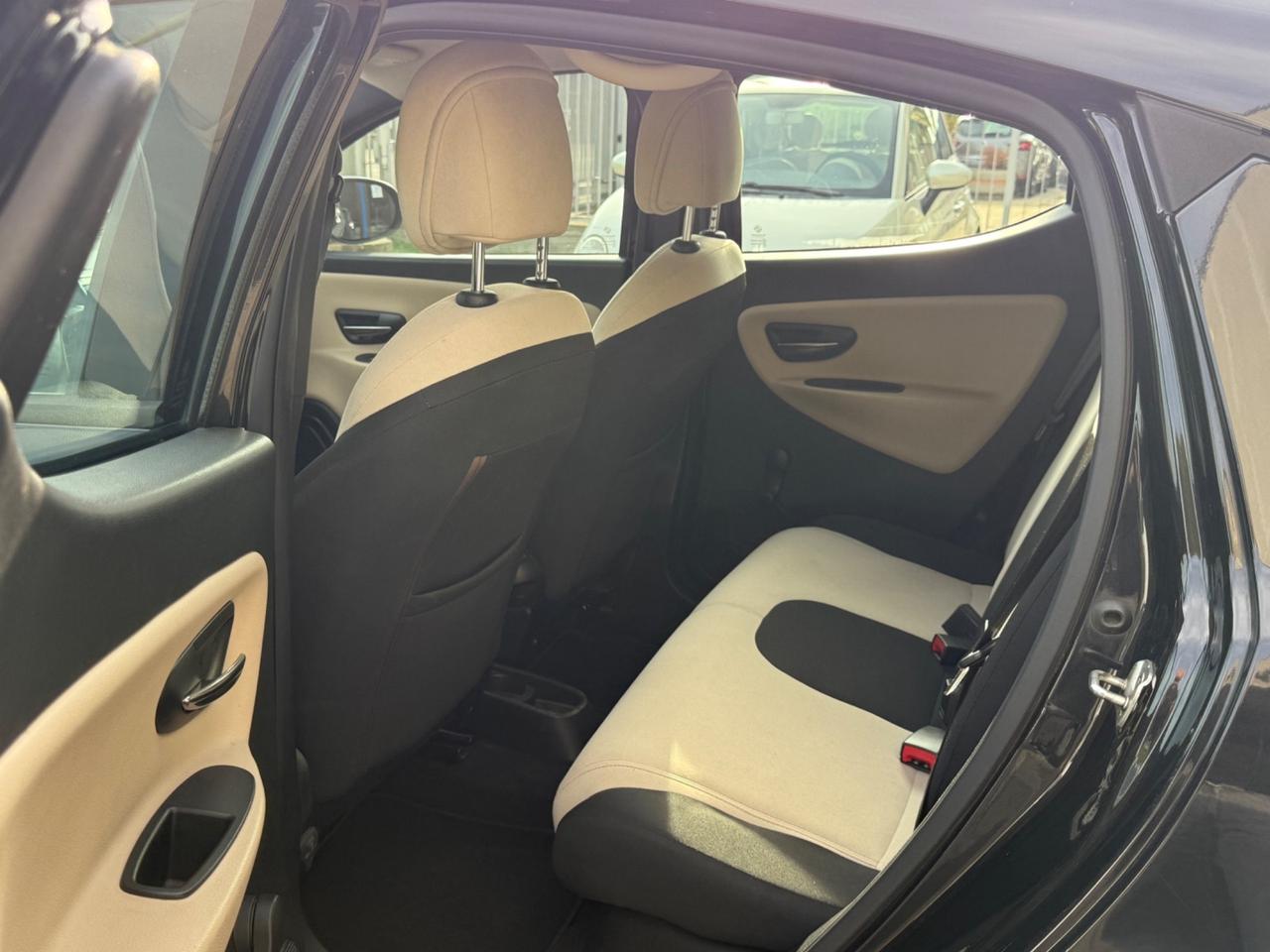 Lancia Ypsilon 1.2 69 CV 5 porte GPL Ecochic Gold