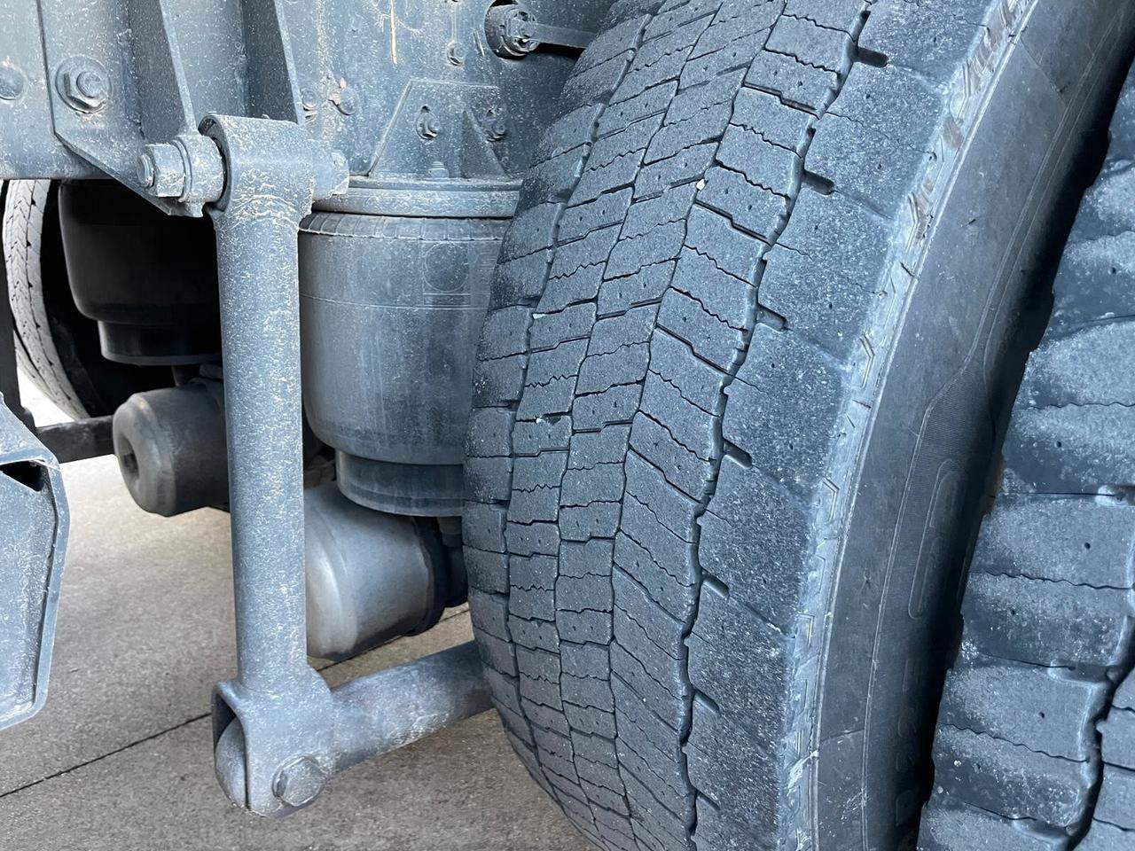 DAF 95 XF-430 - ALZA E ABBASSA ELETTRICO - POMPA MECCANICA