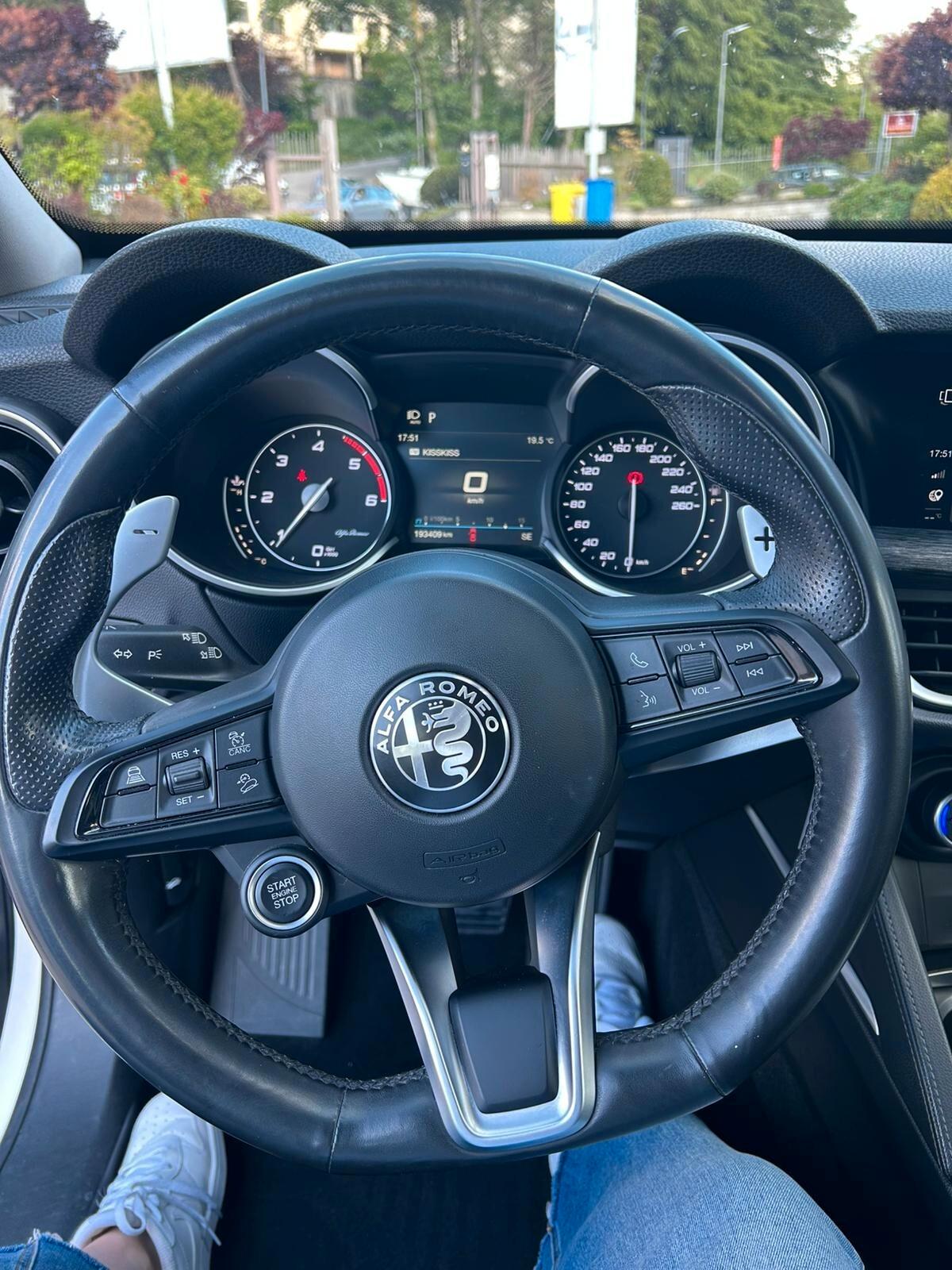 Alfa Romeo Stelvio 2.2 Turbodiesel 190 CV AT8 Q4 Business