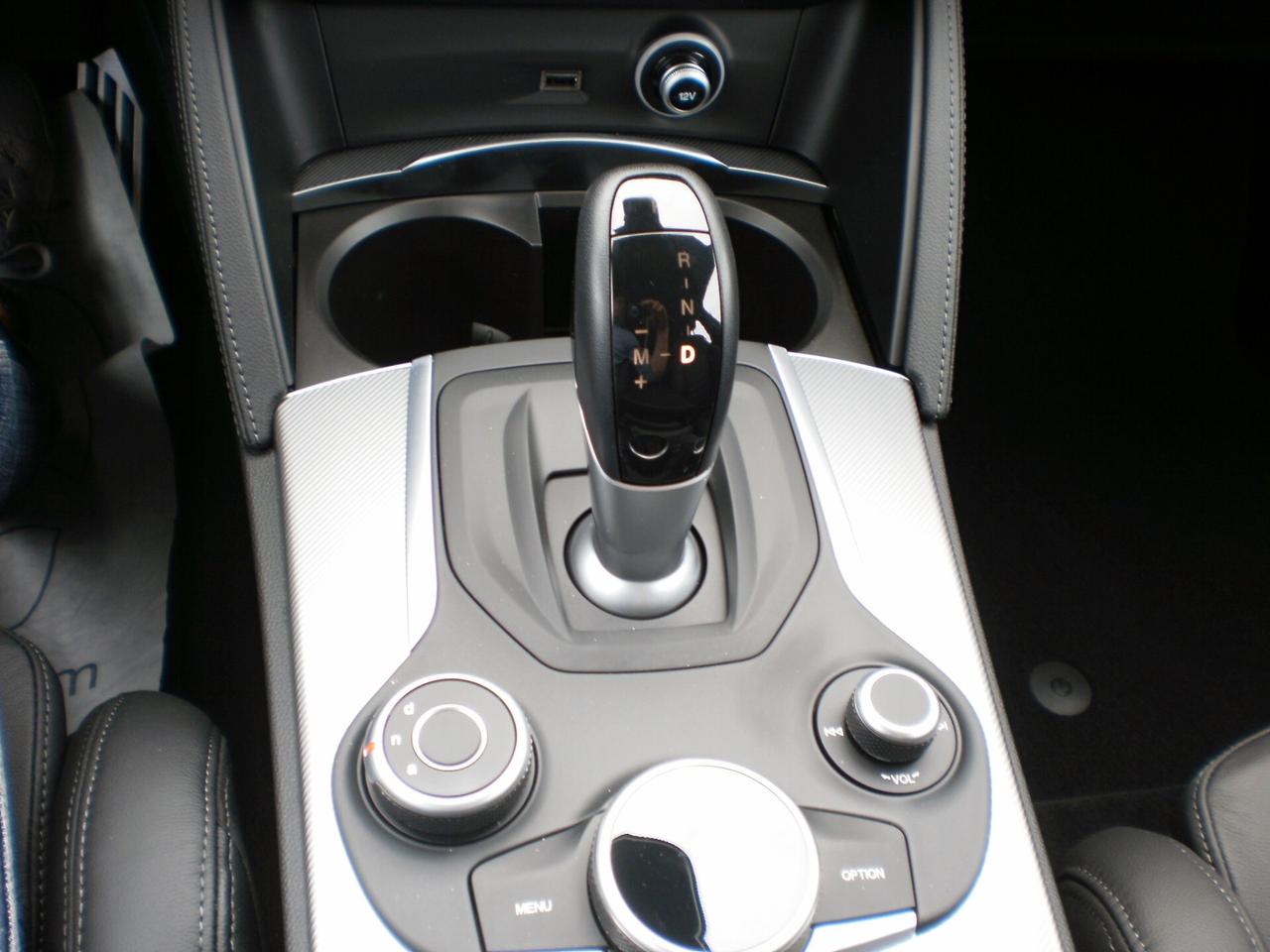 Alfa Romeo Stelvio 2.2 Turbodiesel 210 CV AT8 Q4 Executive