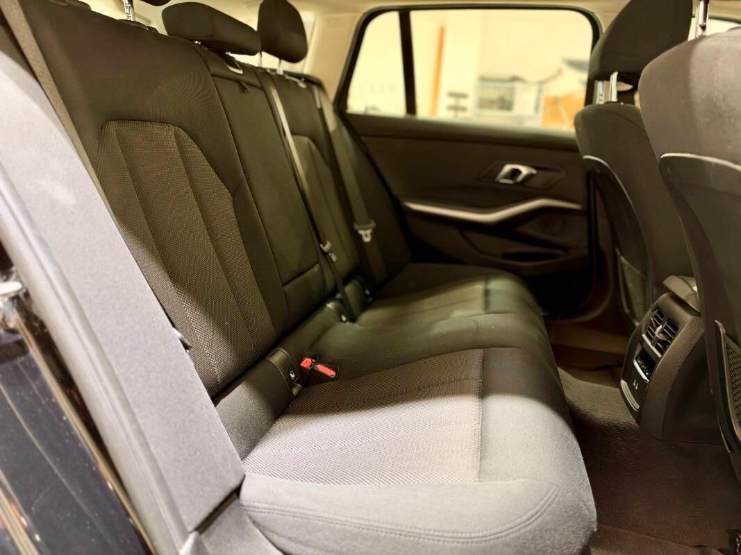 BMW Serie 3 Touring 318d mhev 48V Sport auto