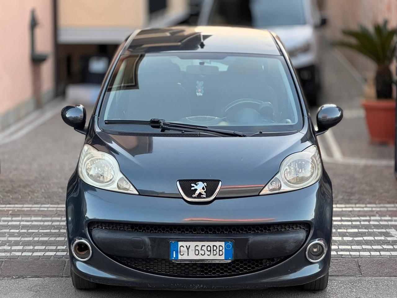 Peugeot 107 1.0 68CV 3p. Plaisir