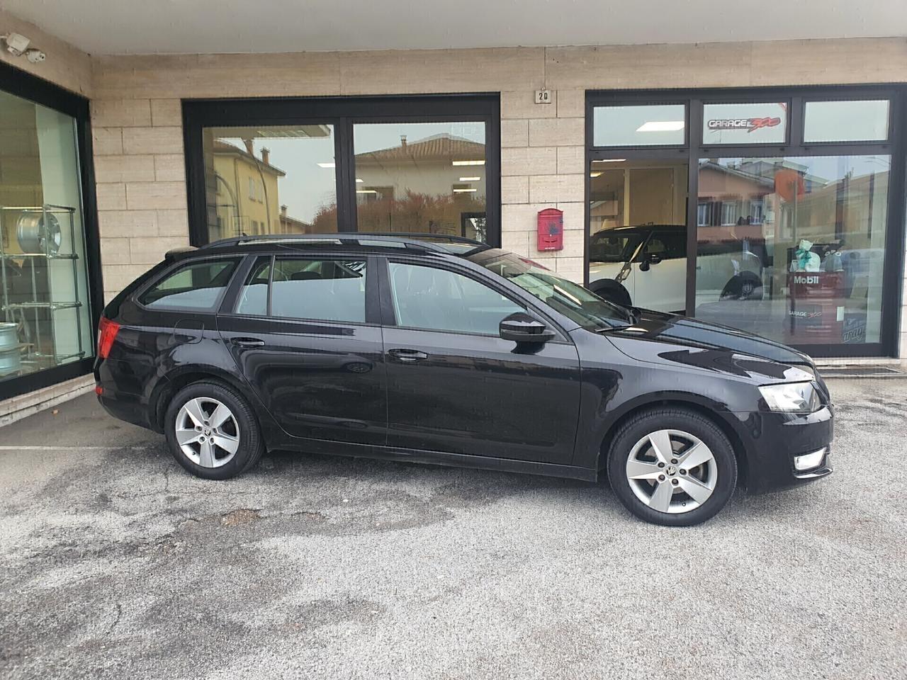 Skoda Octavia 1.6 TDI CR F.AP. Wagon Ambition