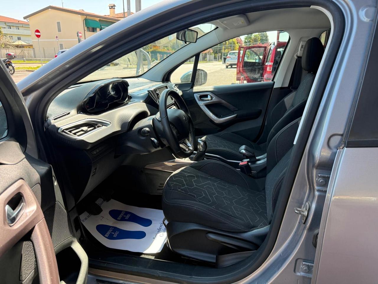Peugeot 2008 PureTech 82