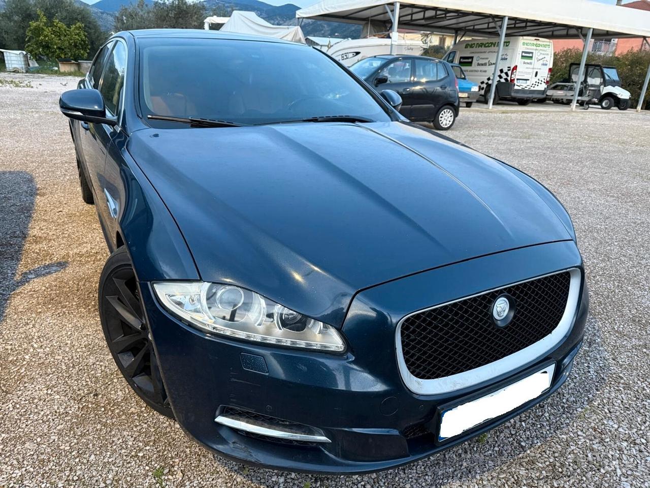 Jaguar XJ X351