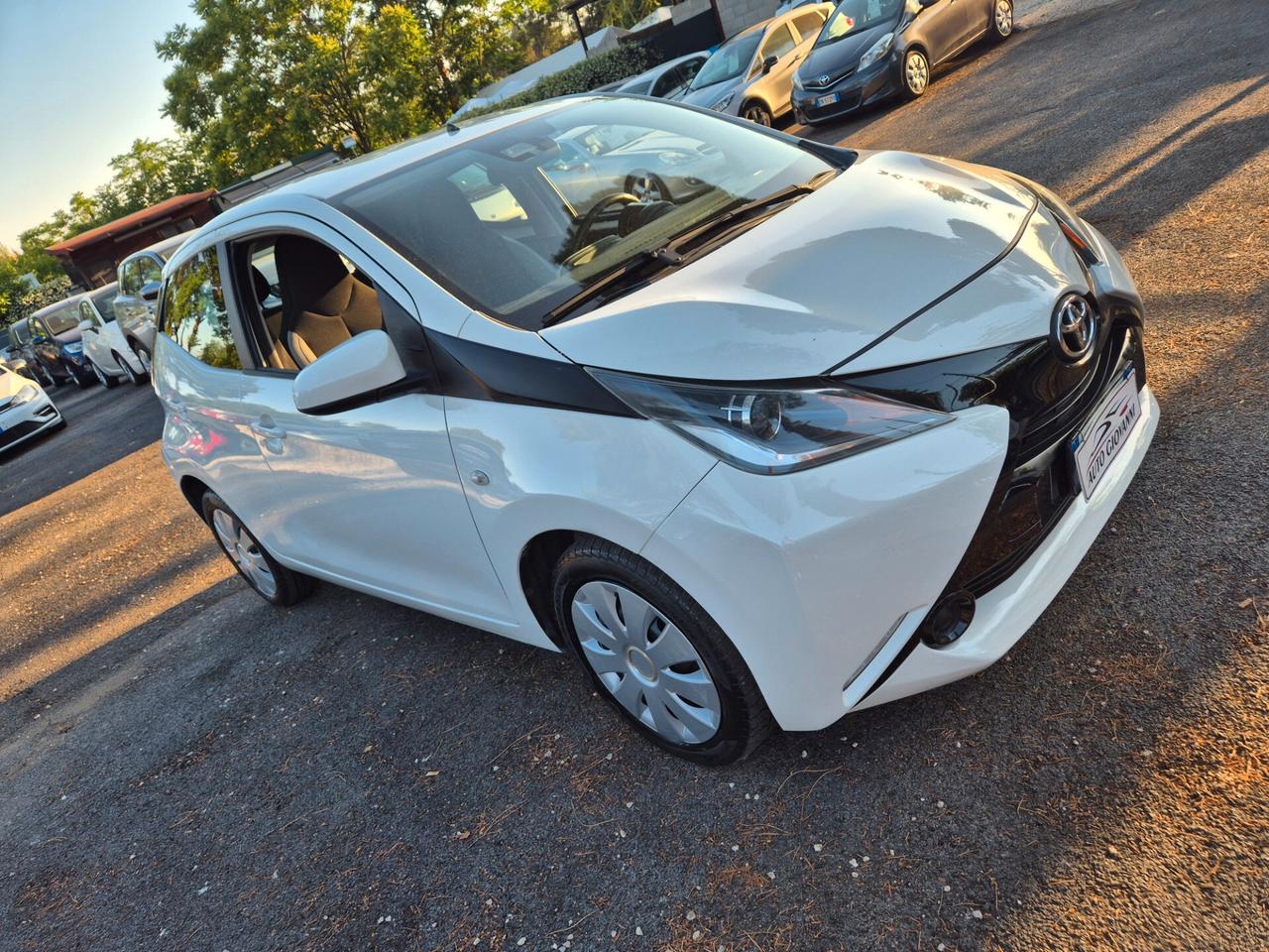 Toyota Aygo 1.0 VVT-i 69 CV 5 porte x-wave MMT