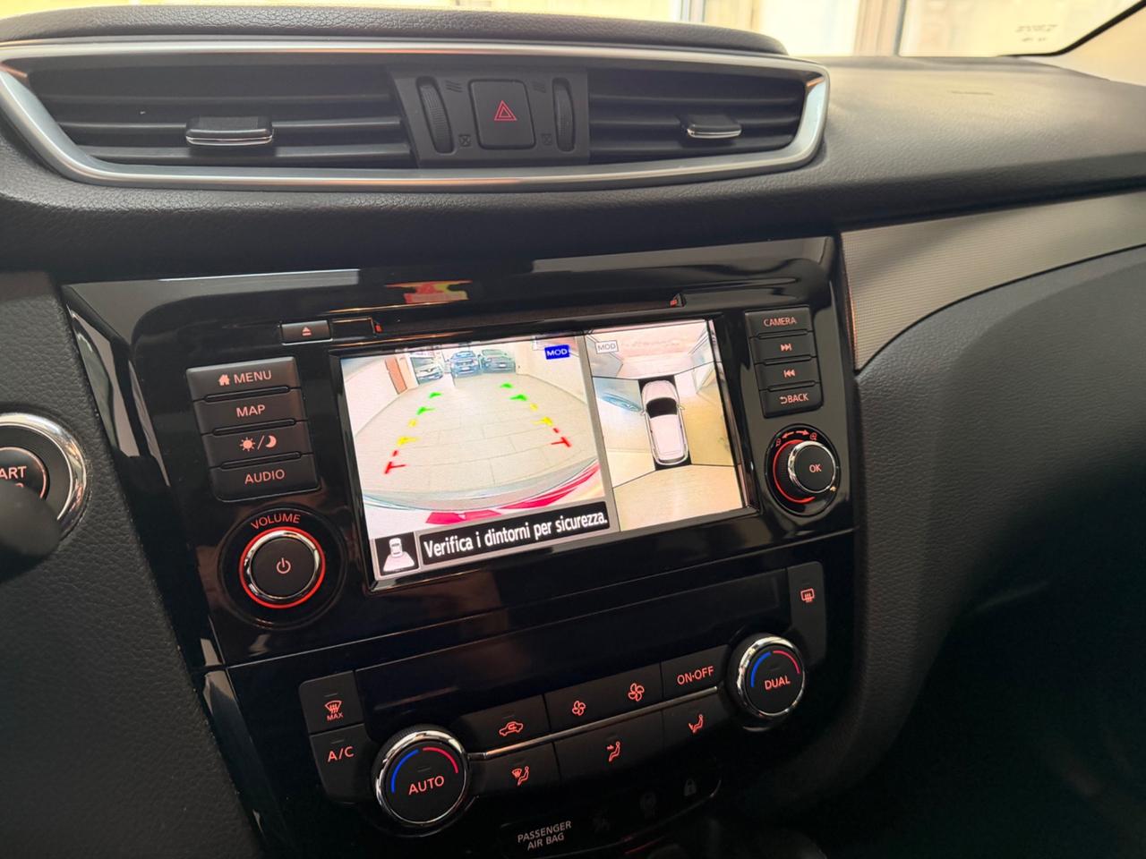 Nissan Qashqai 1.5 DCI 116 CV Tekna+ CAMERA 360º