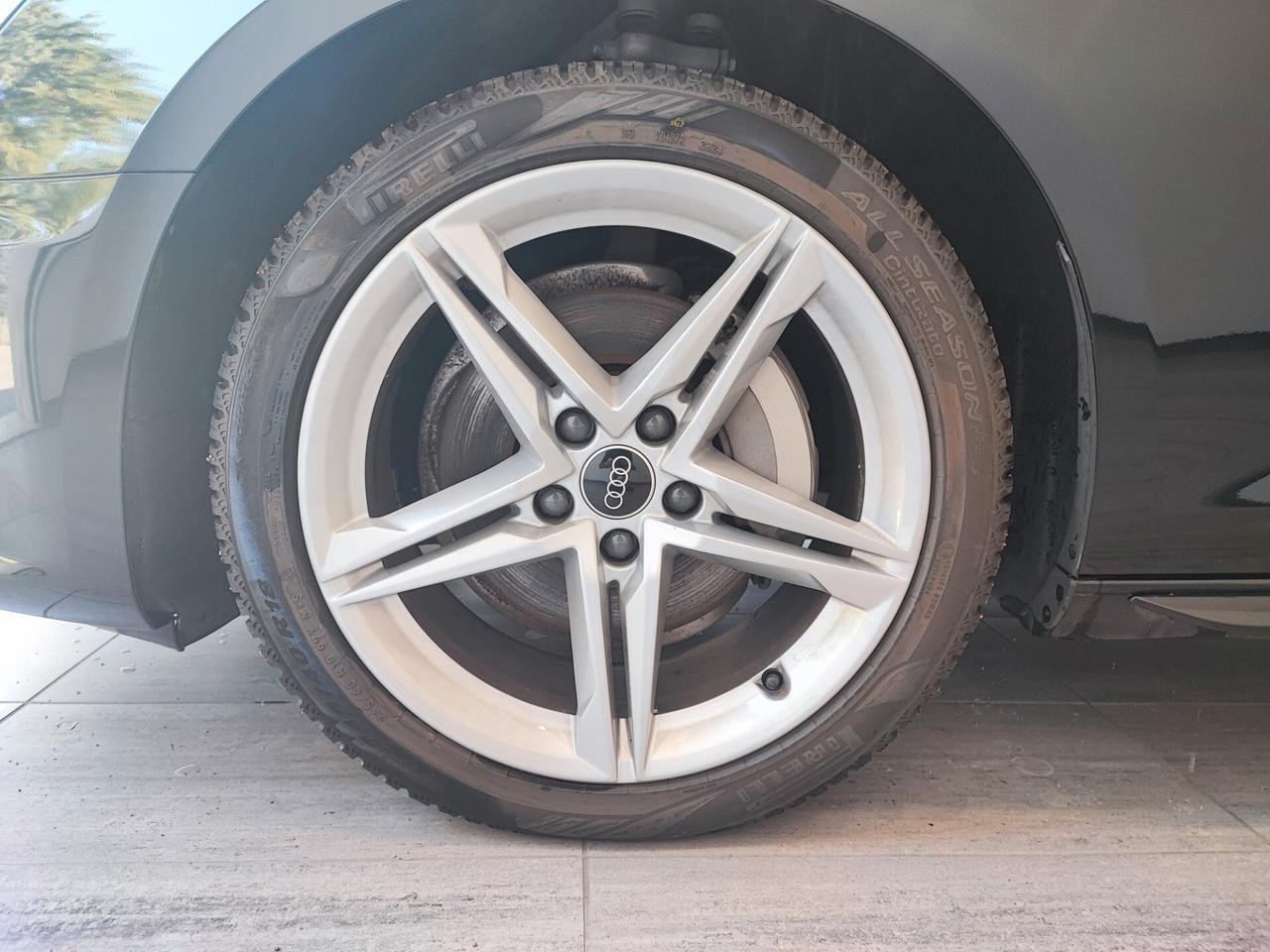 Audi A4 Avant 40 TDI quattro S tronic line edition