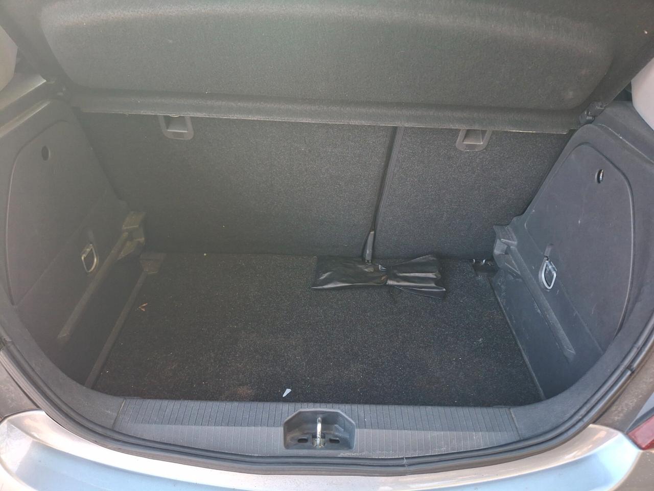 Opel Corsa 1.2 80CV 5 porte GPL-TECH Edition