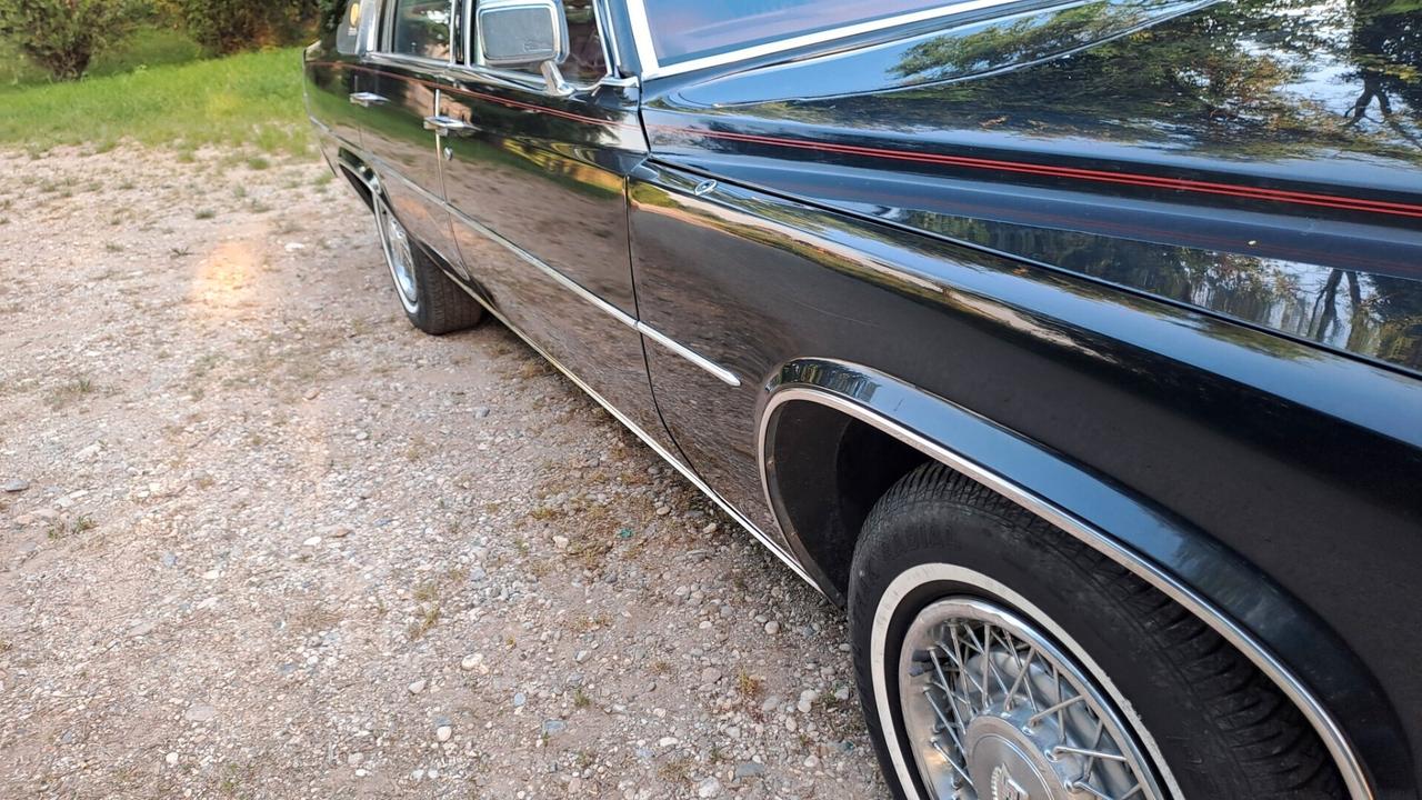 Cadillac Deville De Ville Brougham