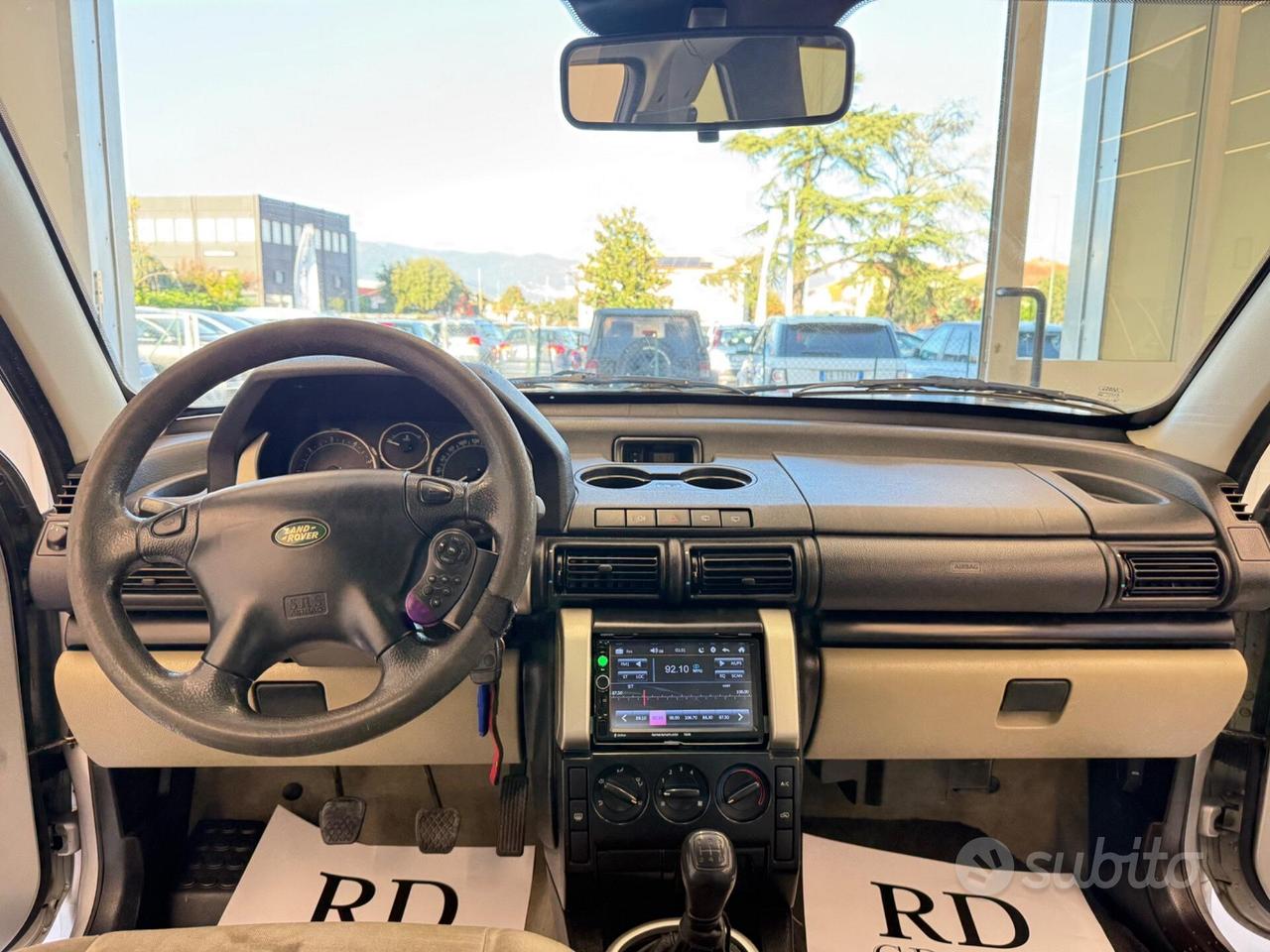 Land Rover Freelander 2.0 td4 3P gancio traino