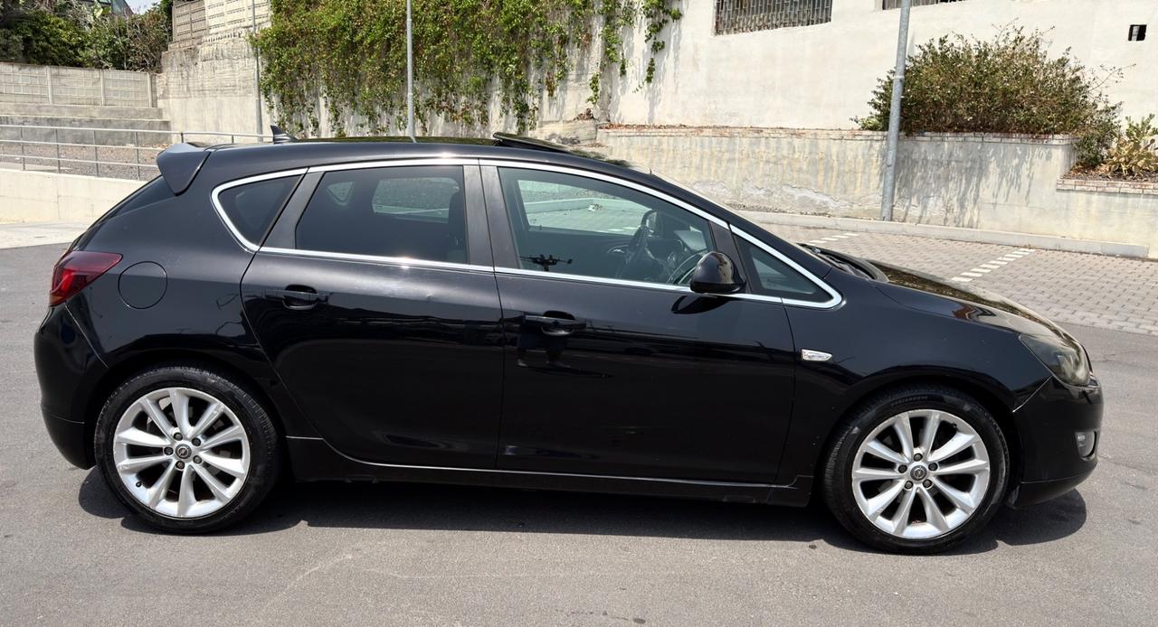 Opel Astra 2.0 CDTI 160CV sport