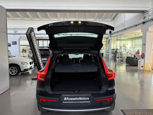 VOLVO XC40 T5 Recharge Plug-in Hybrid Inscription Expression