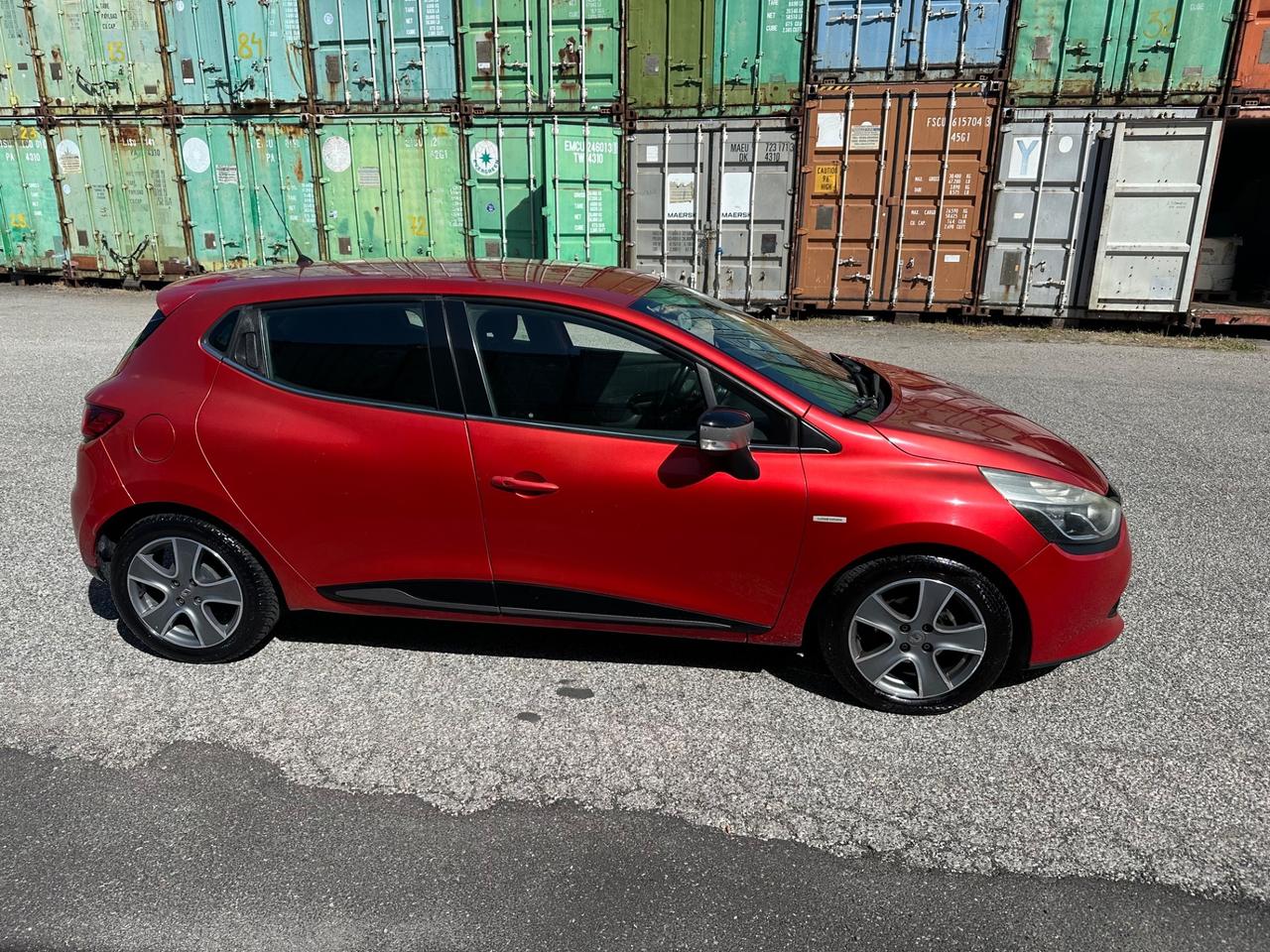 Renault Clio 1.5 dCi 8V 75CV 5 porte Costume National NEOPATENTATI