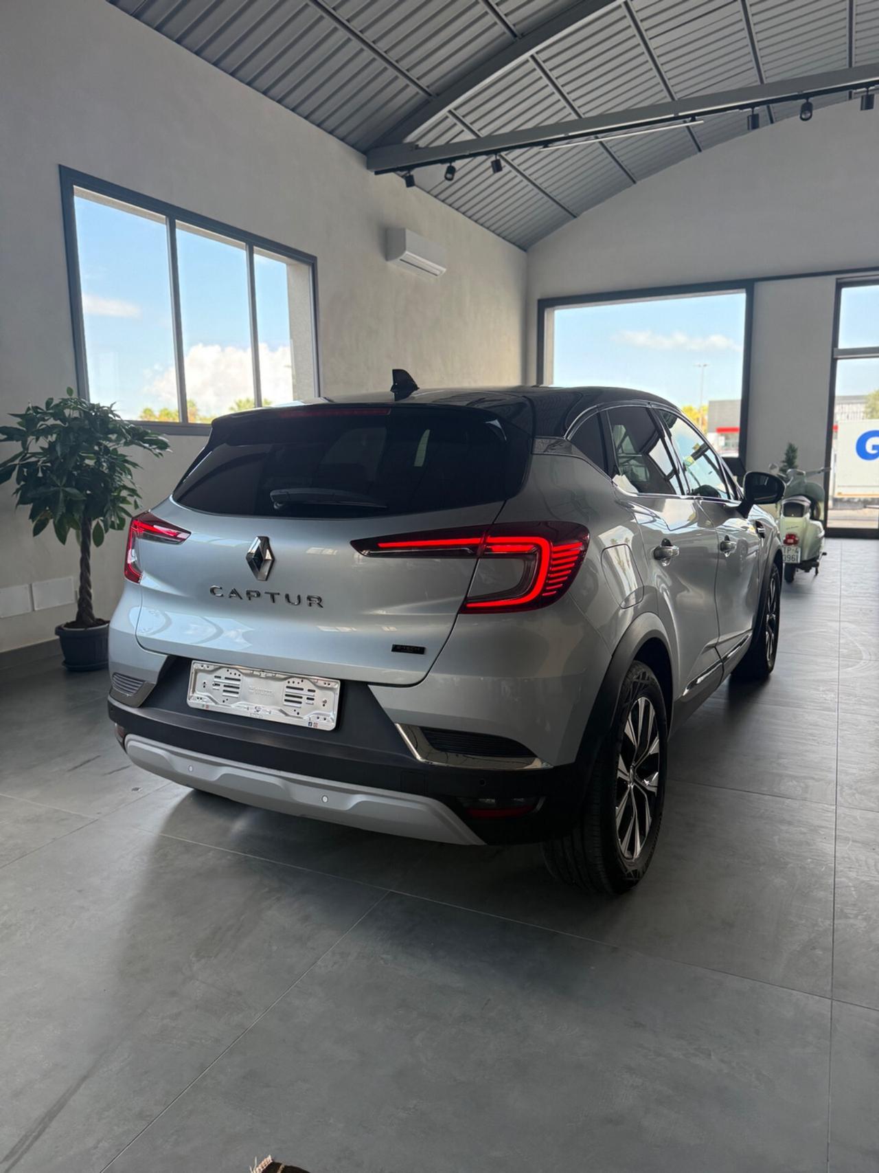 Renault Captur Full Hybrid E-Tech 145 CV Techno