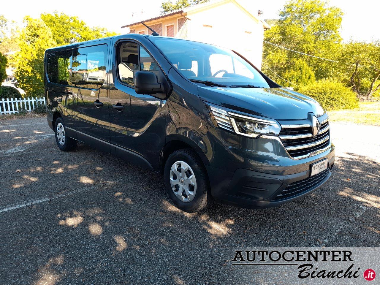 RENAULT Trafic passenger 2.0 Blue dci 150cv L2H1 Zen