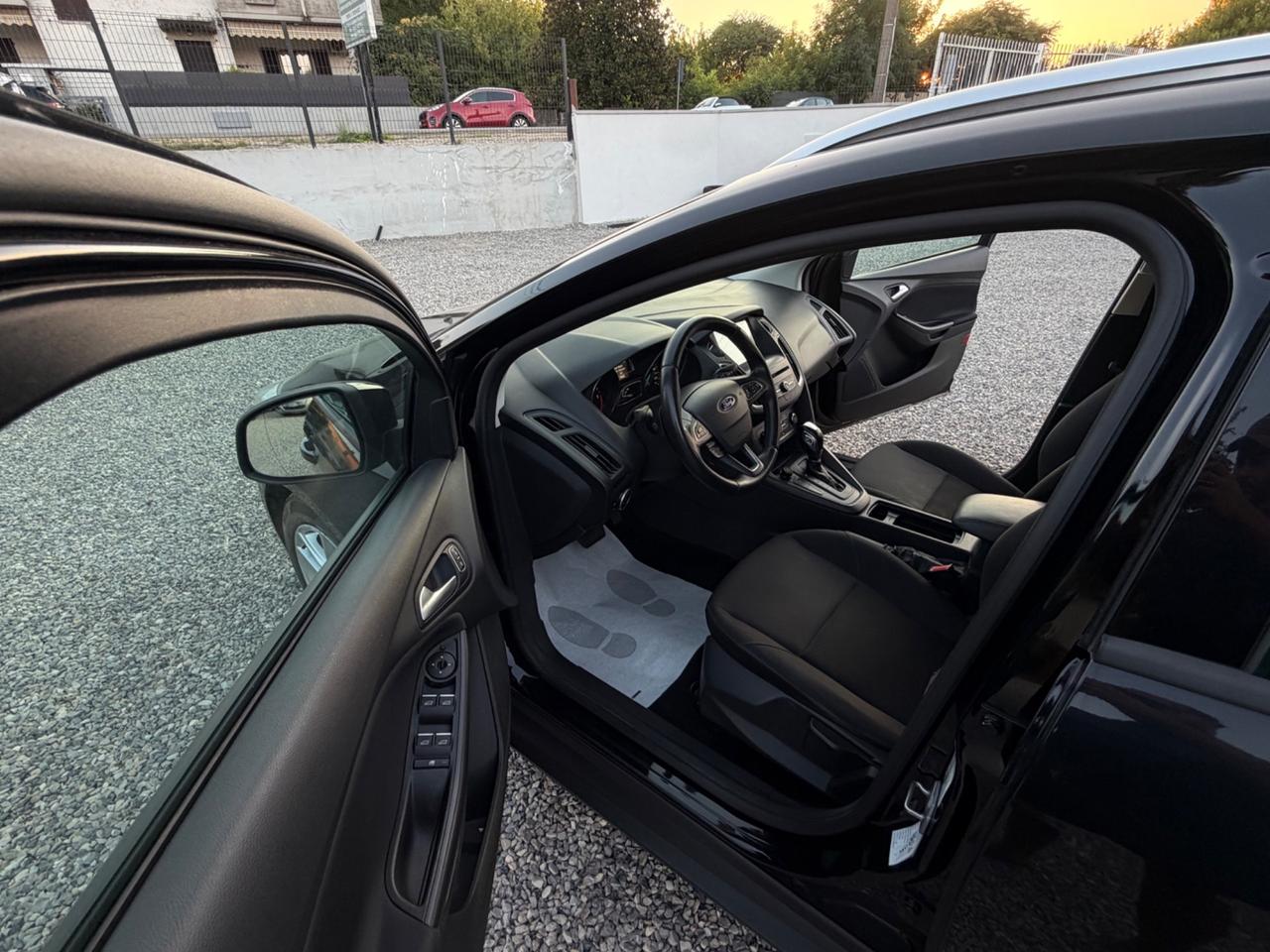 Ford Focus 1.5 TDCi 120 CV Start&Stop Powershift Titanium