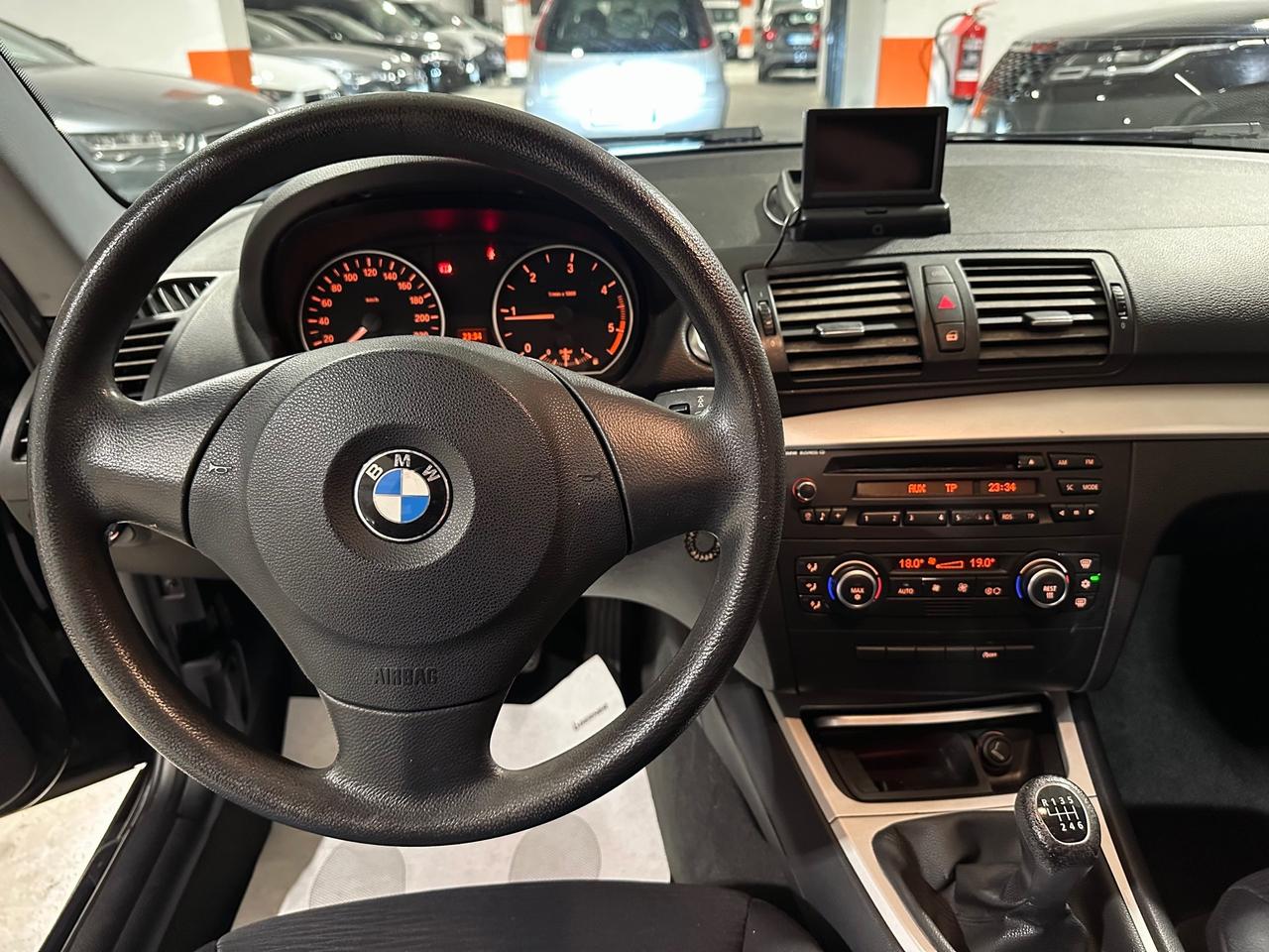 Bmw 118d 3P - RETROCAMERA - A/C