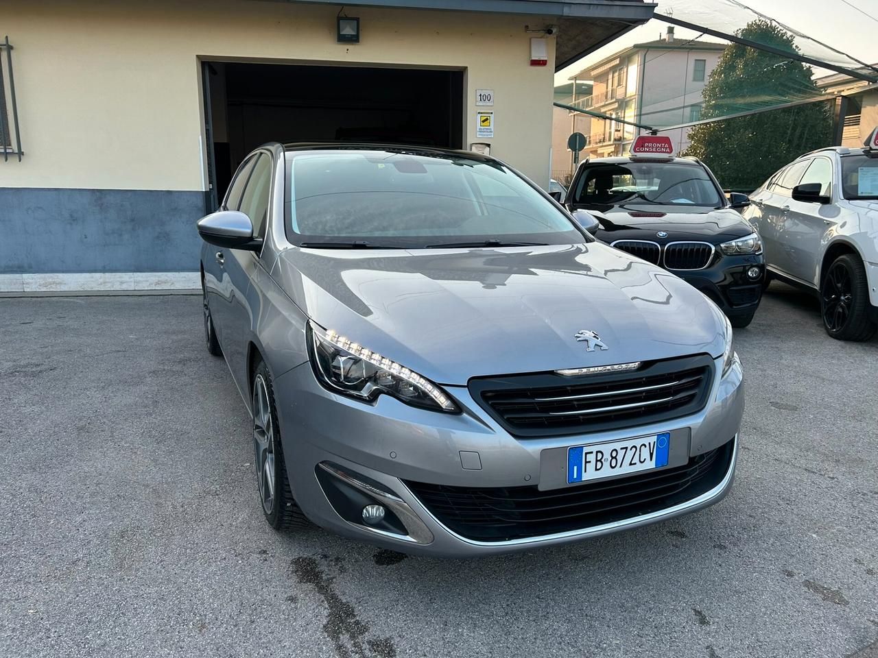 PEUGEOT 308 1.2 PureTech 130CV Allure - PANORAMA