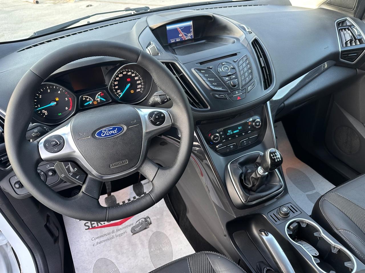 Ford Kuga 2015 2.0 TDCI 150 CV S&S 4WD Titanium