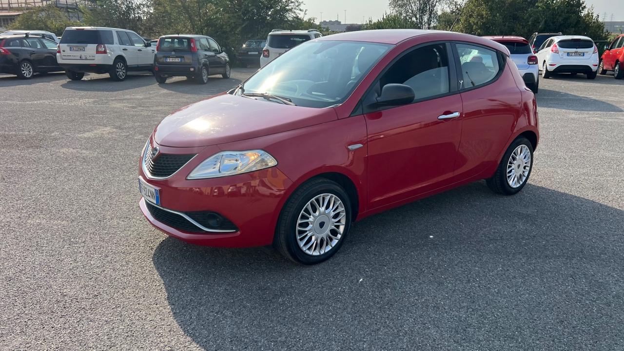 Lancia Ypsilon 1.2 69 CV 5 porte GPL Ecochic Platinum