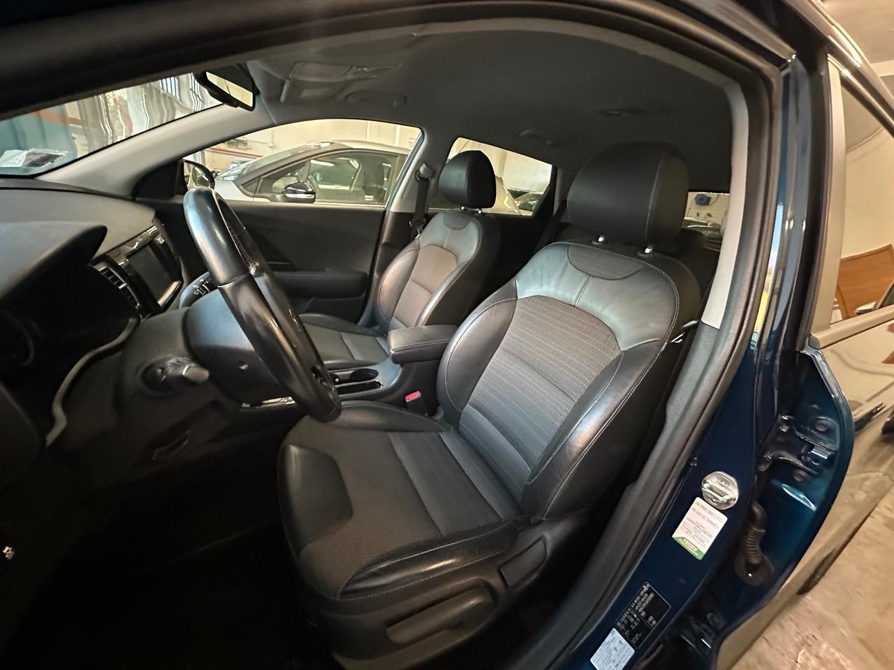 Kia Niro 1.6 GDi DCT HEV Style - Autonavigli