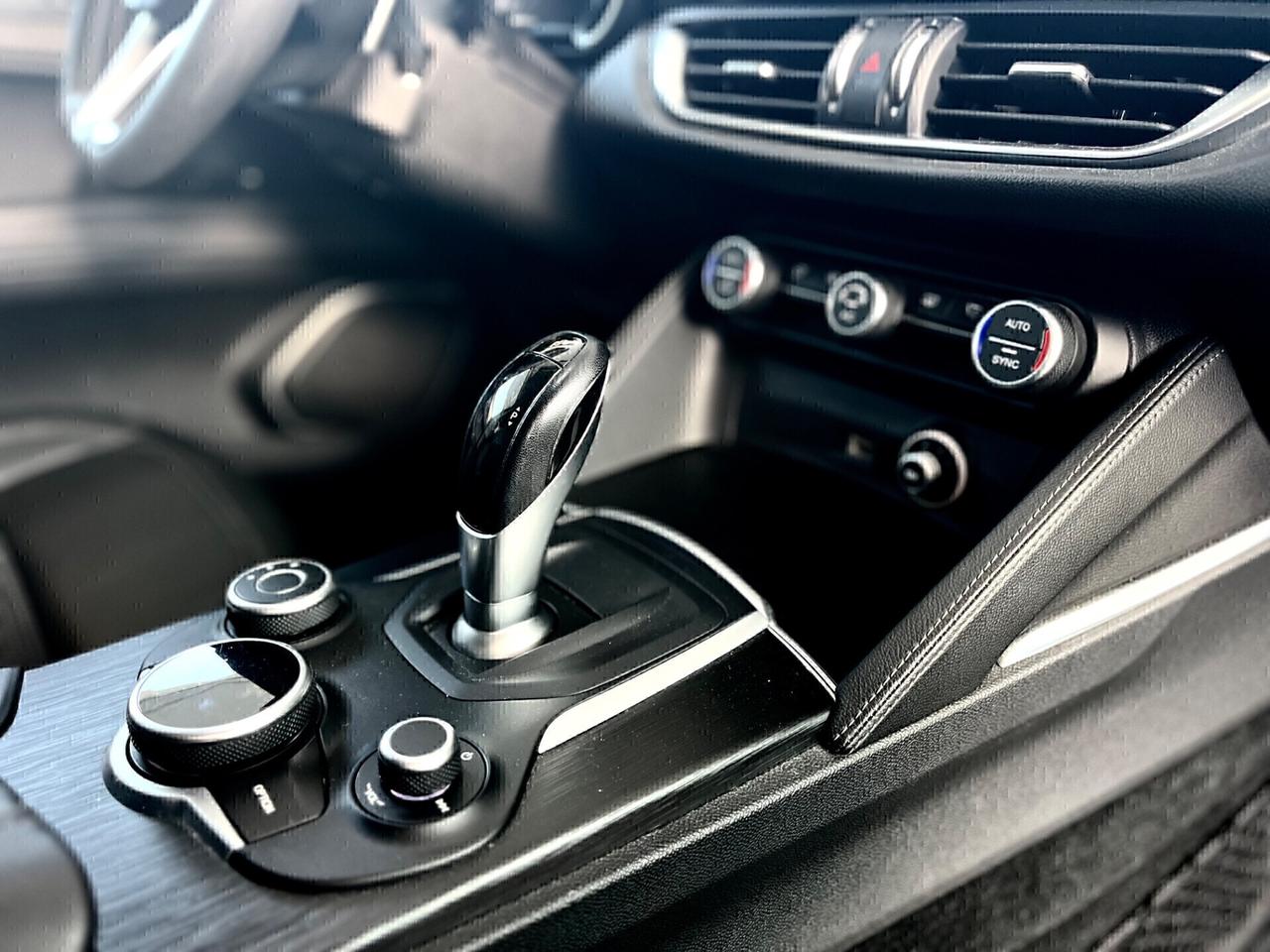 Alfa Romeo Stelvio 2.2 Turbodiesel 210 CV AT8 Q4 Executive