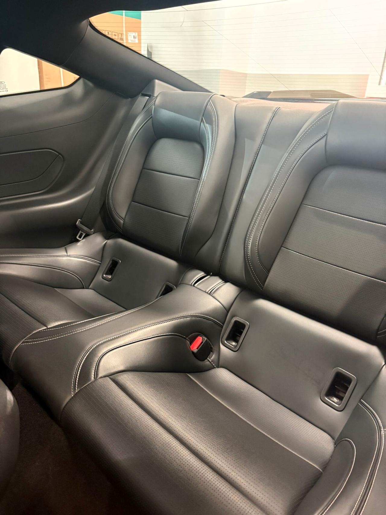 Ford Mustang Fastback 5.0 V8 aut. GT