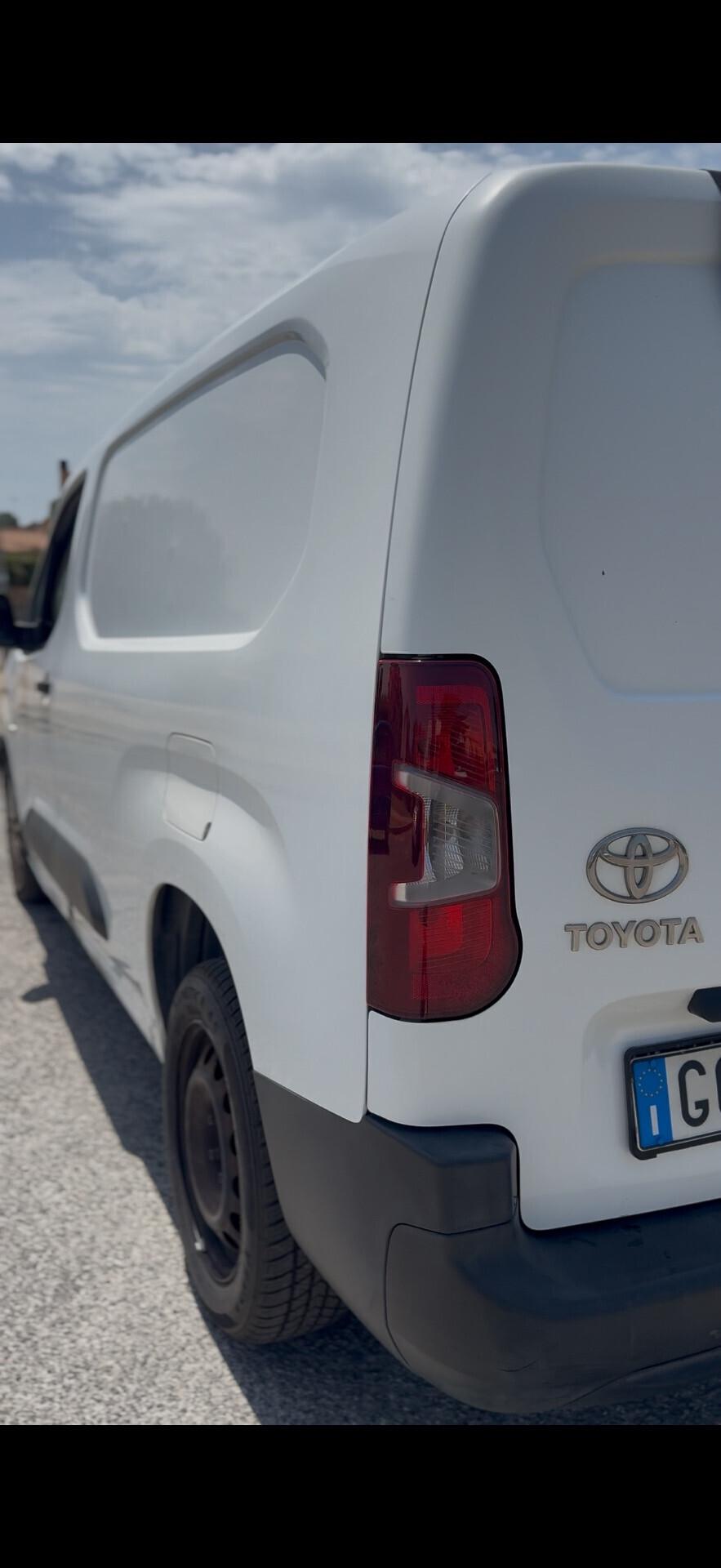 Toyota Proace City Verso 1.5D 100 CV S&S 3POSTI Short D Lounge