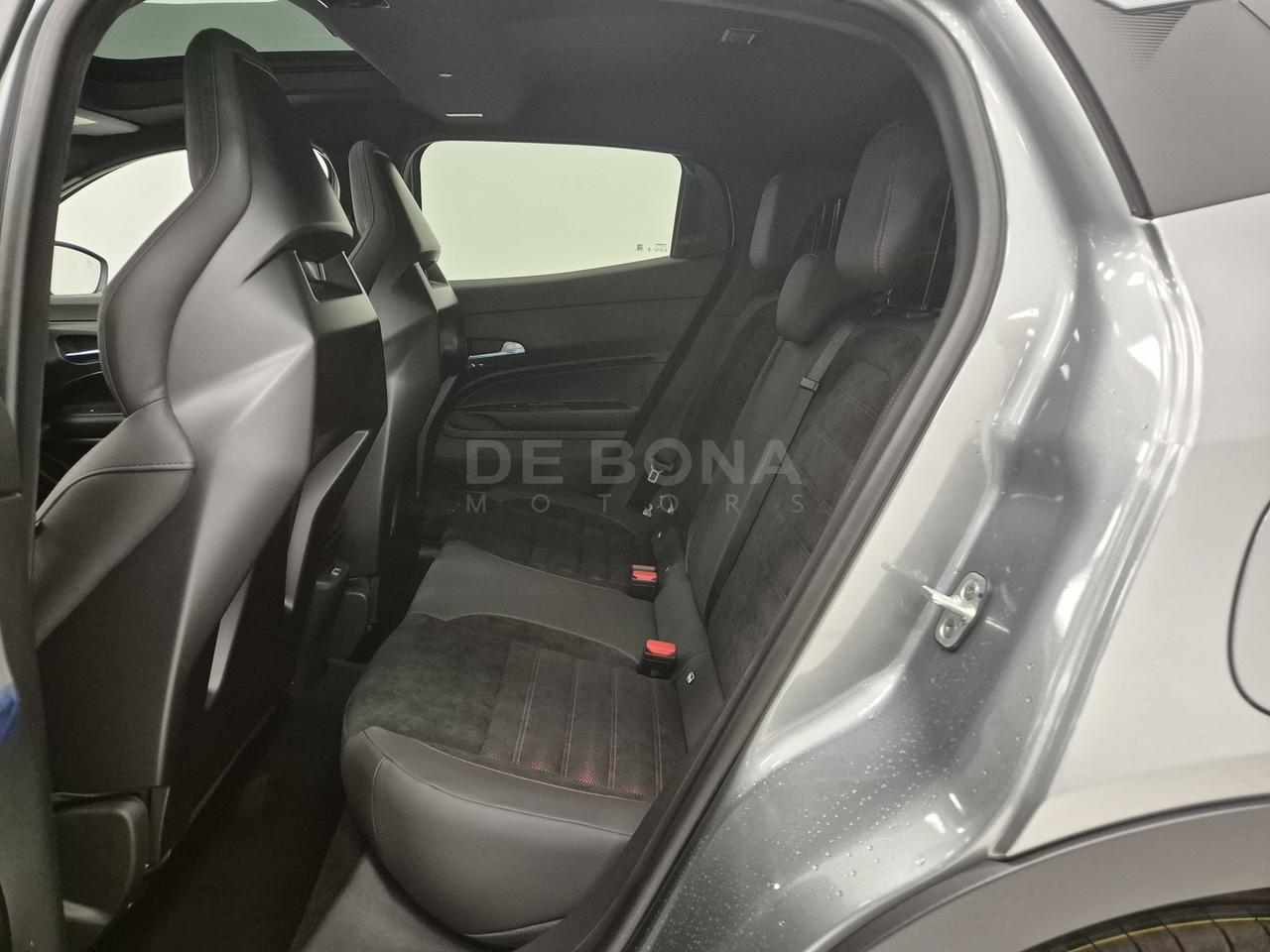Alfa Romeo Junior 1.2 ibrida speciale 145cv edct6