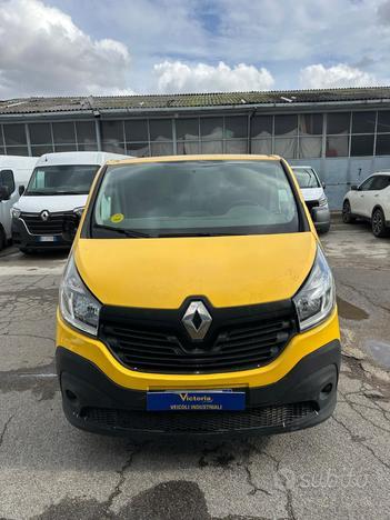0295 furgone renault trafic 2018