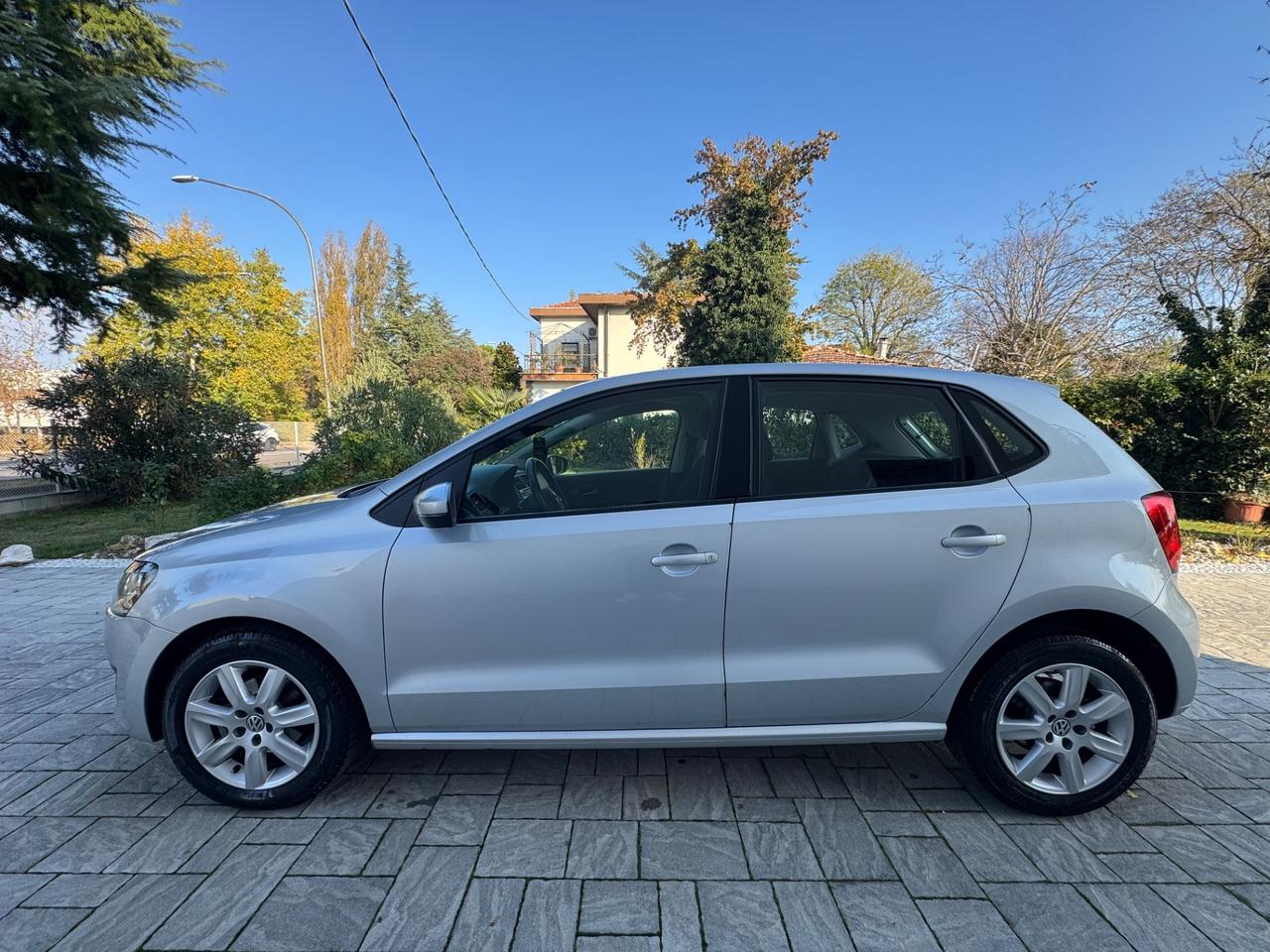 Volkswagen Polo 1.4 5 porte Highline OK NEOPATENTATI