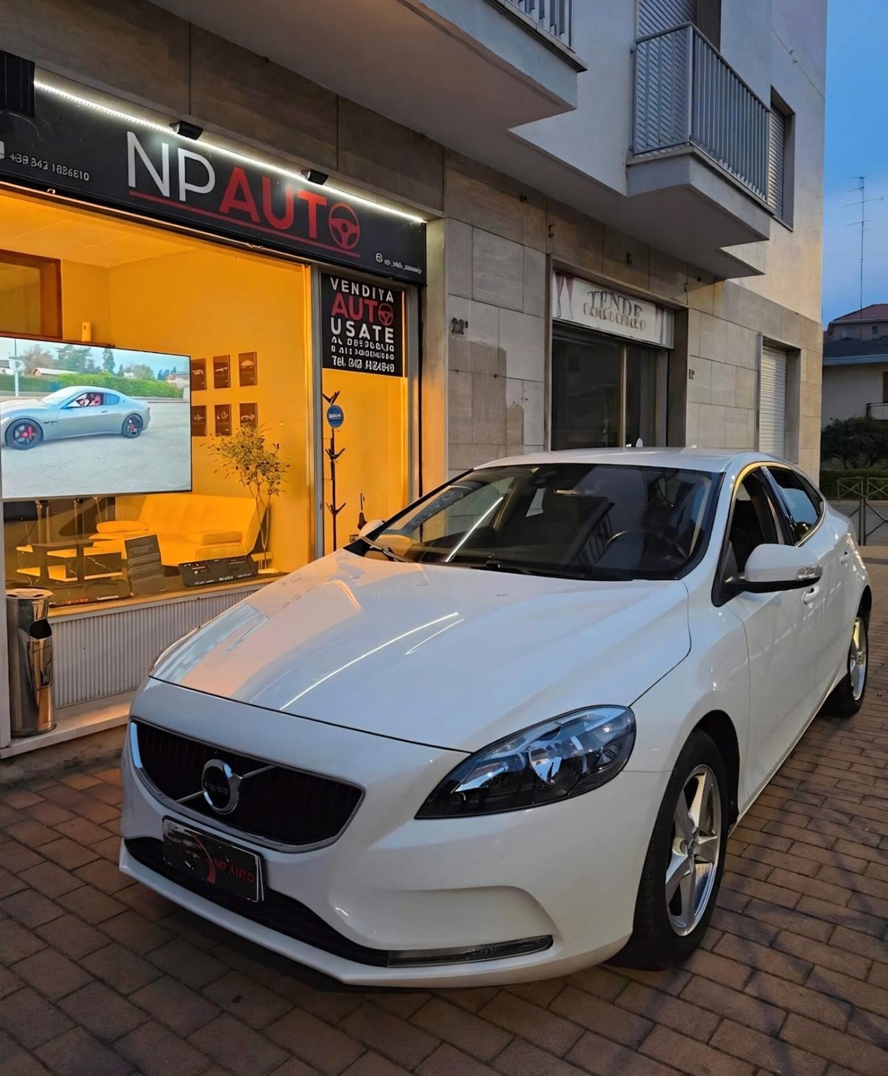 Volvo V40 D2 inscription