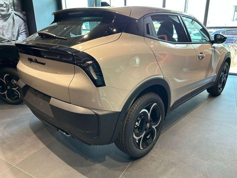 Alfa Romeo Junior 1.2 ibrida 145cv edct6