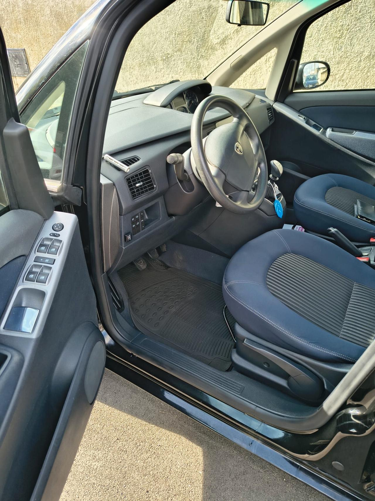 Lancia MUSA 1.4 Argento Ecochic GPL