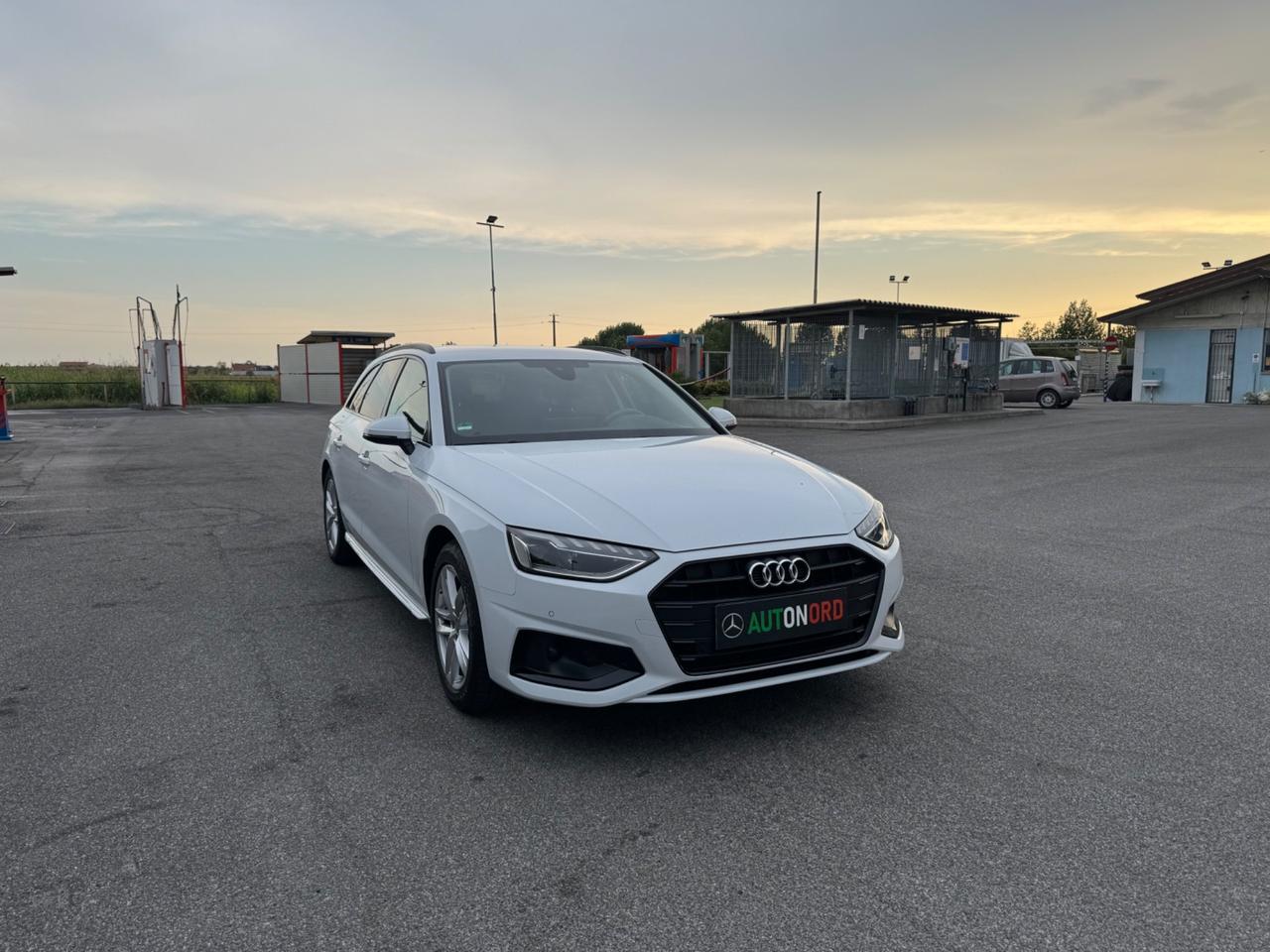 Audi A4 Avant 35 TDI/163 CV S tronic line edition