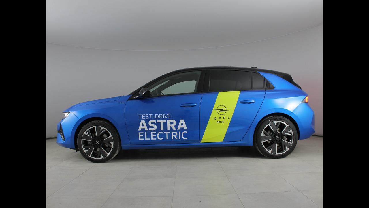OPEL Astra GS Electric 156 hp