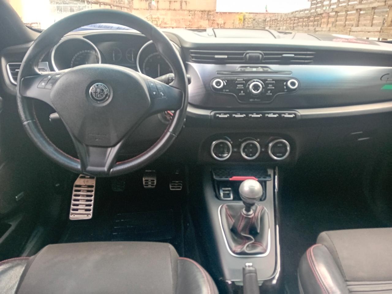 Alfa Romeo Giulietta 1.6 JTDm-2 105 CV Veloce